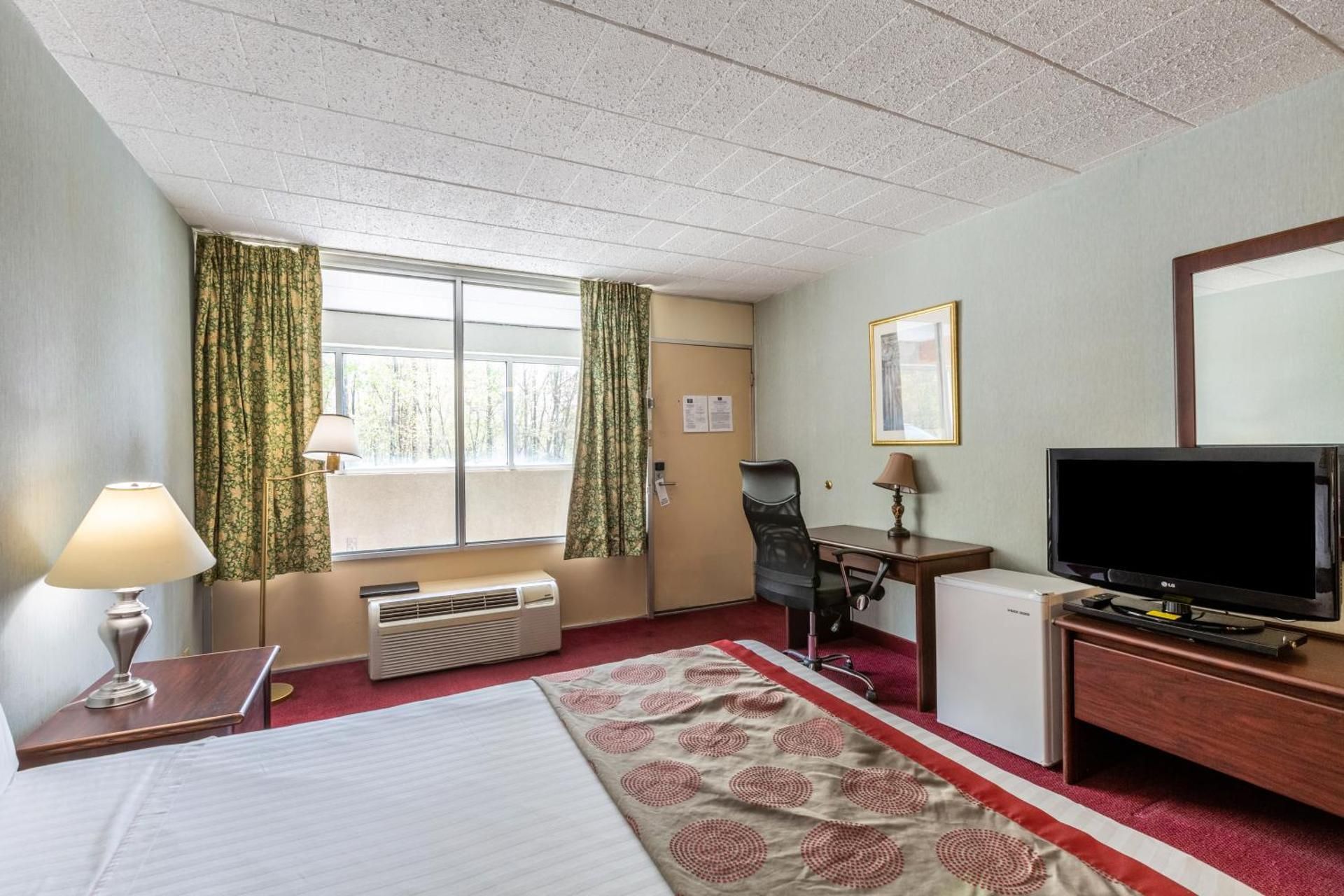 Red Carpet Inn and Suites Hazleton PA Double Accessible Non Smoking Room 2