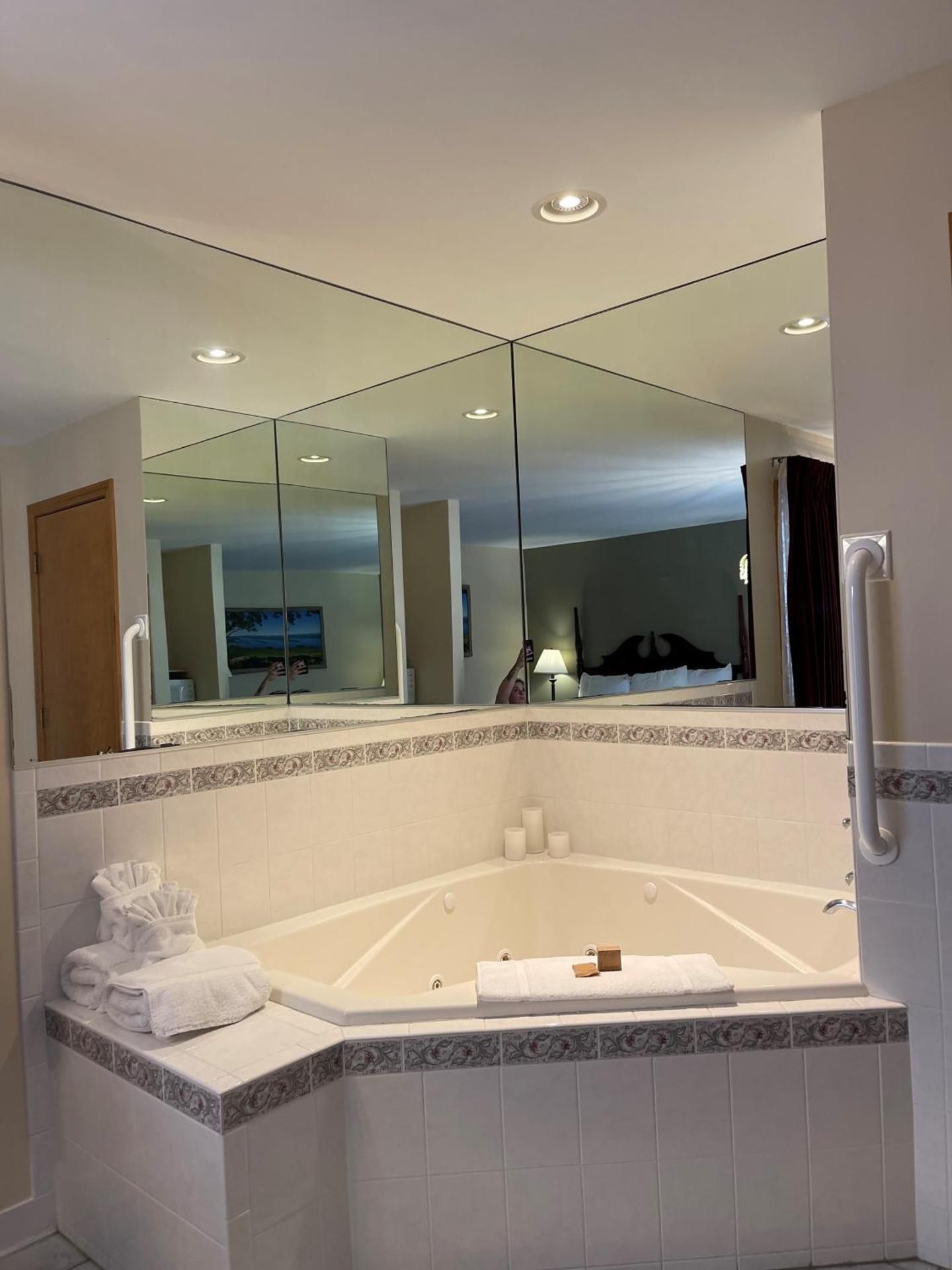 King Room with Spa Bath