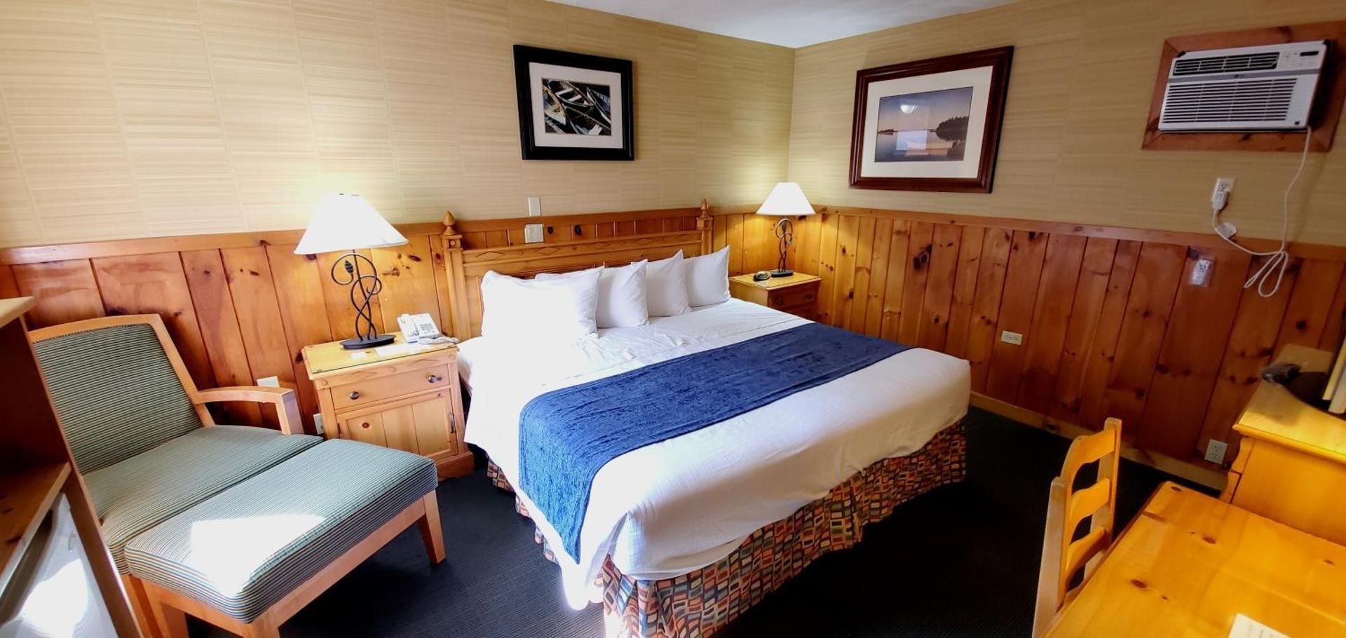 Deluxe King Room