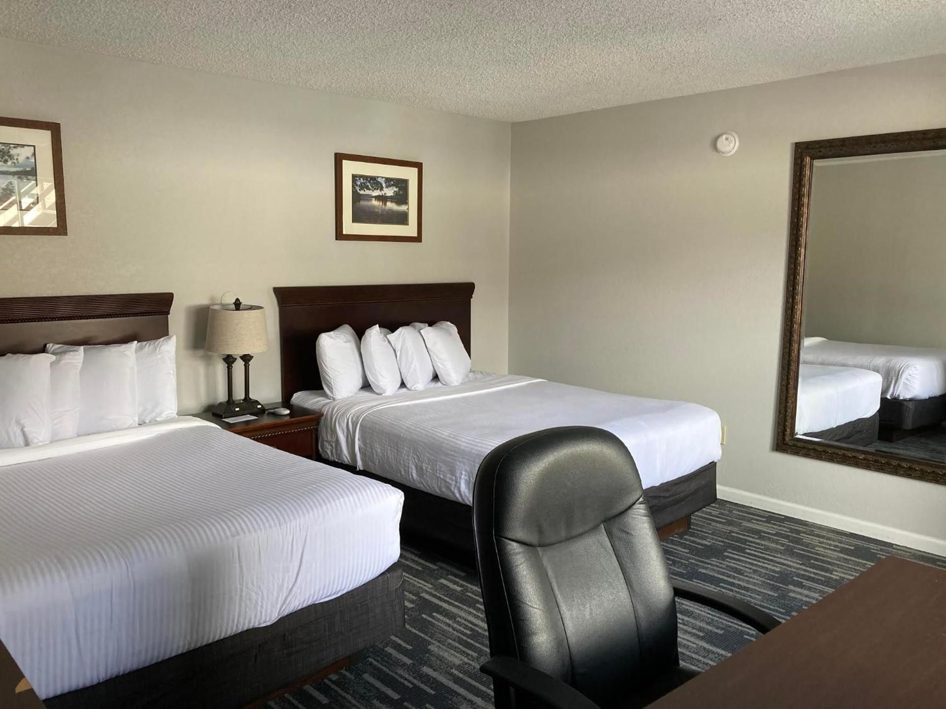 Two Queen Beds (Pool Building)