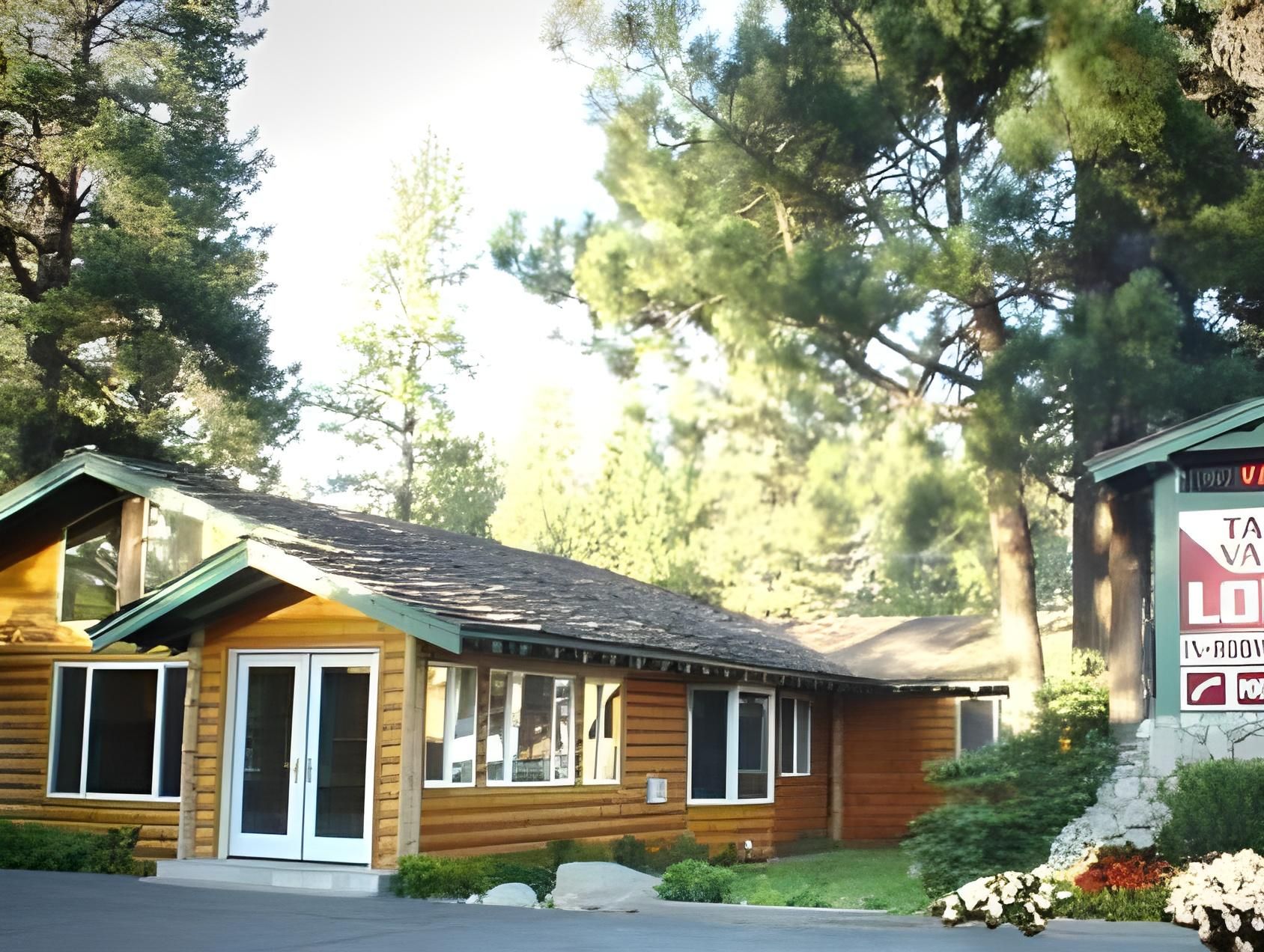Tahoe Valley Lodge