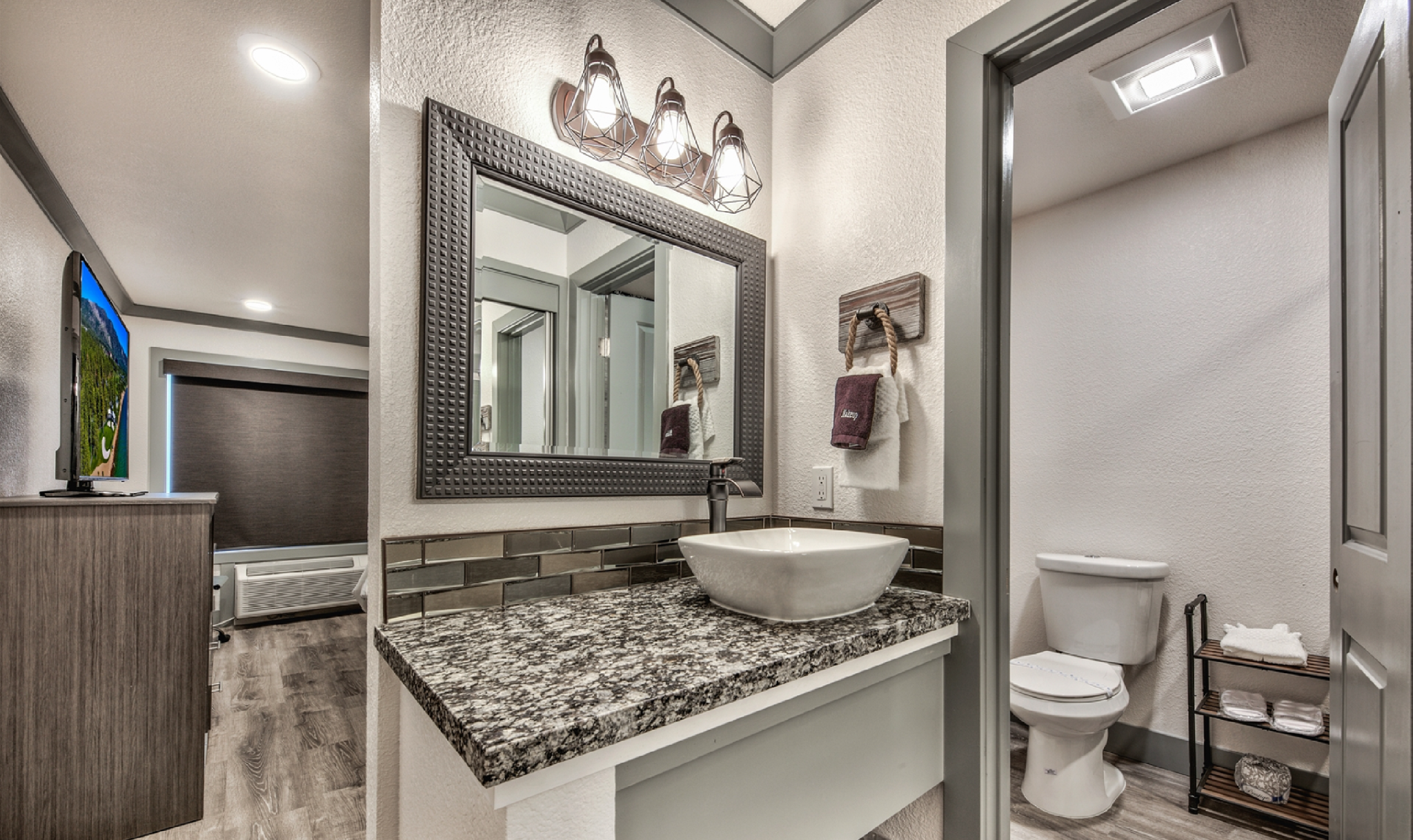 Superior Queen Room with Two Queen Bed