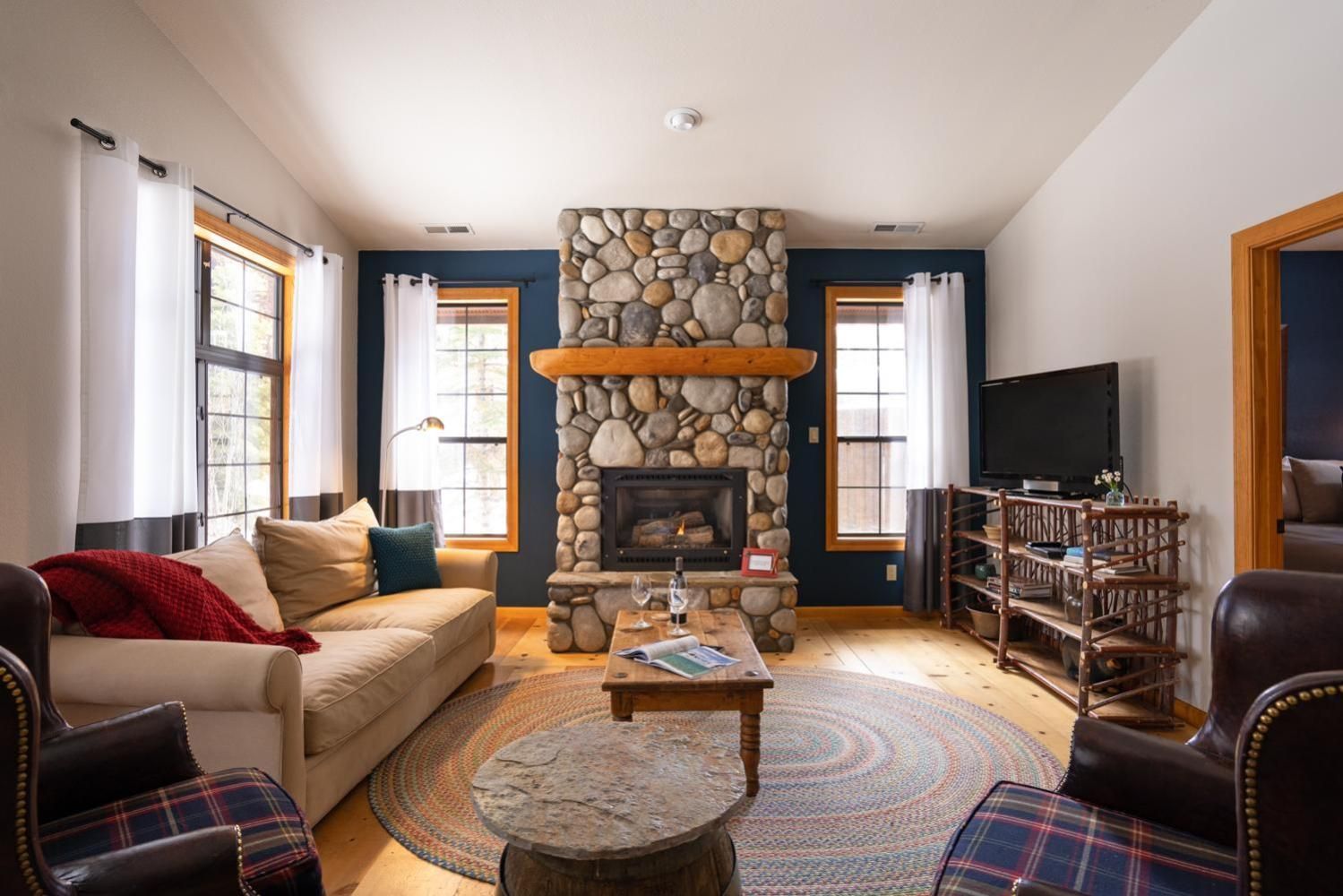 Two-Bedroom Cottage with Kitchenette