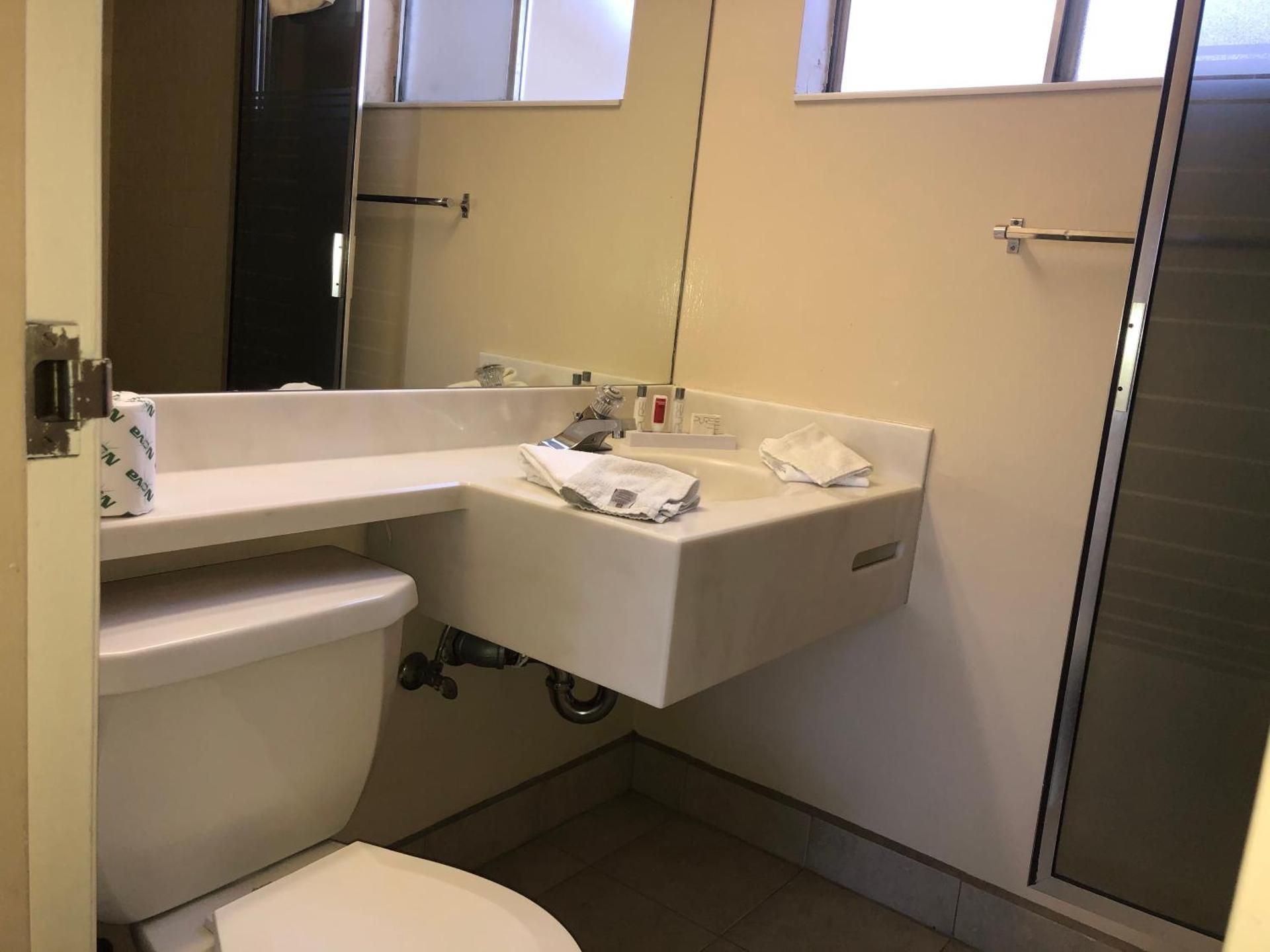 King Room - Non-Smoking