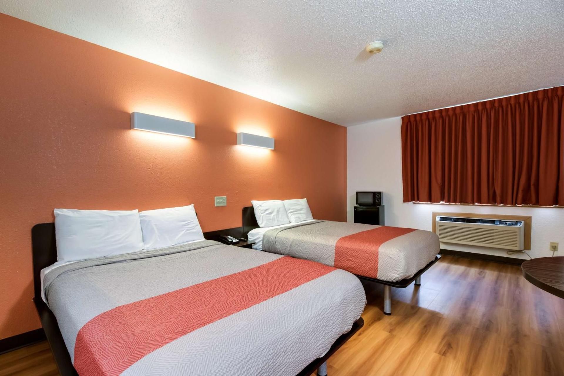 2 King Beds | Non-Smoking, Micfridge