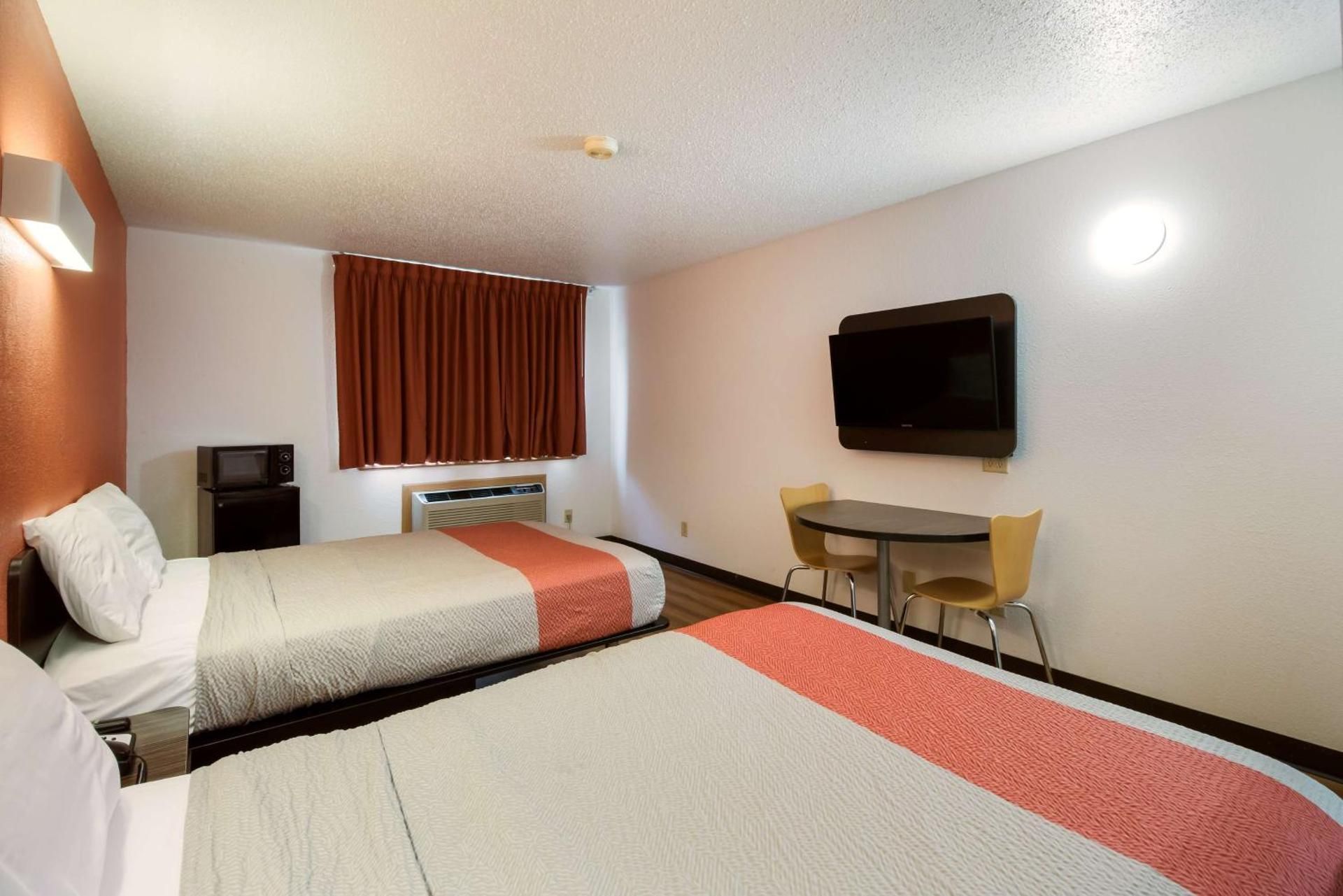 Quadruple Room - Non-Smoking