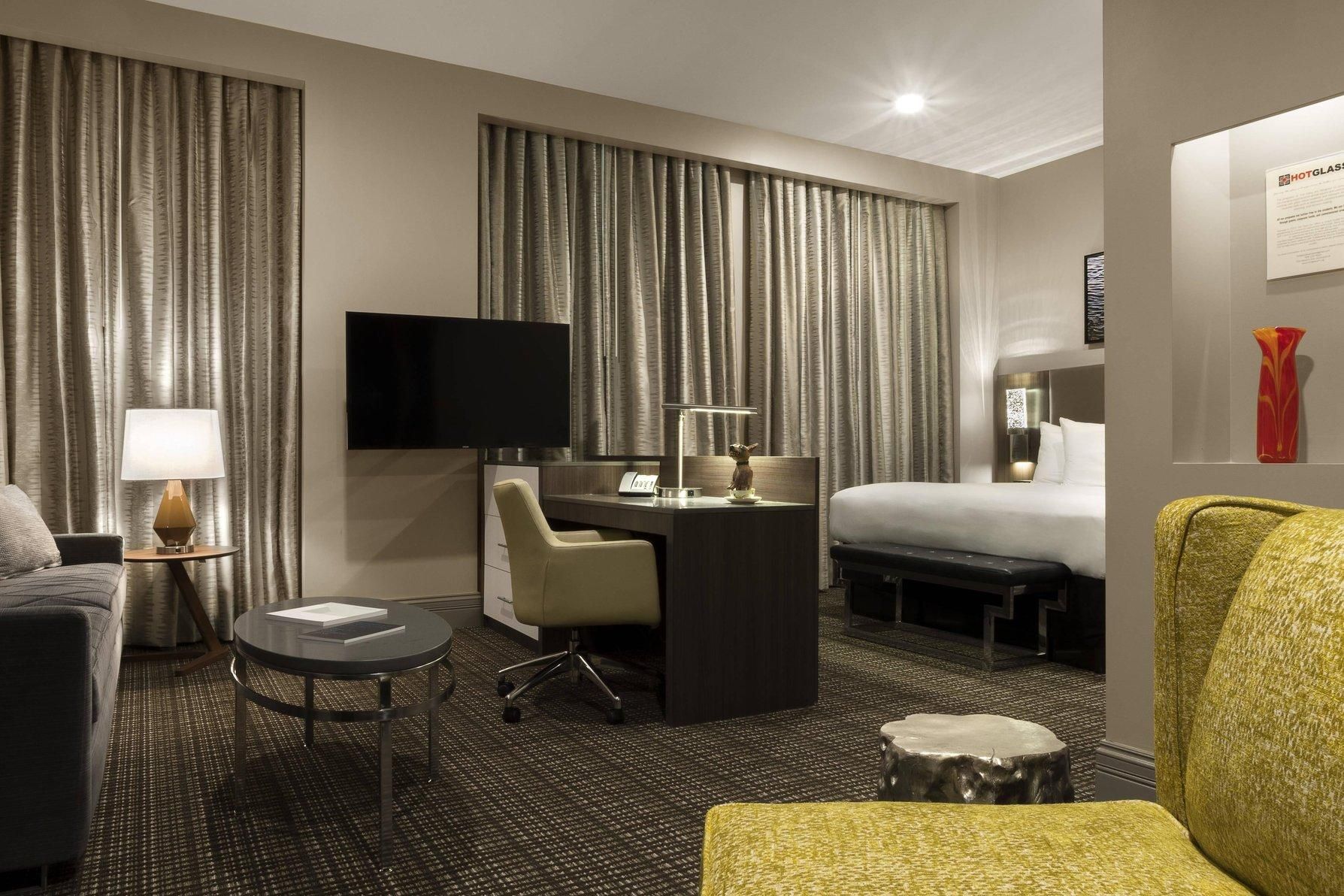 The Current Iowa, Autograph Collection Junior Executive Suite, Suite, 1 King, Sofa bed