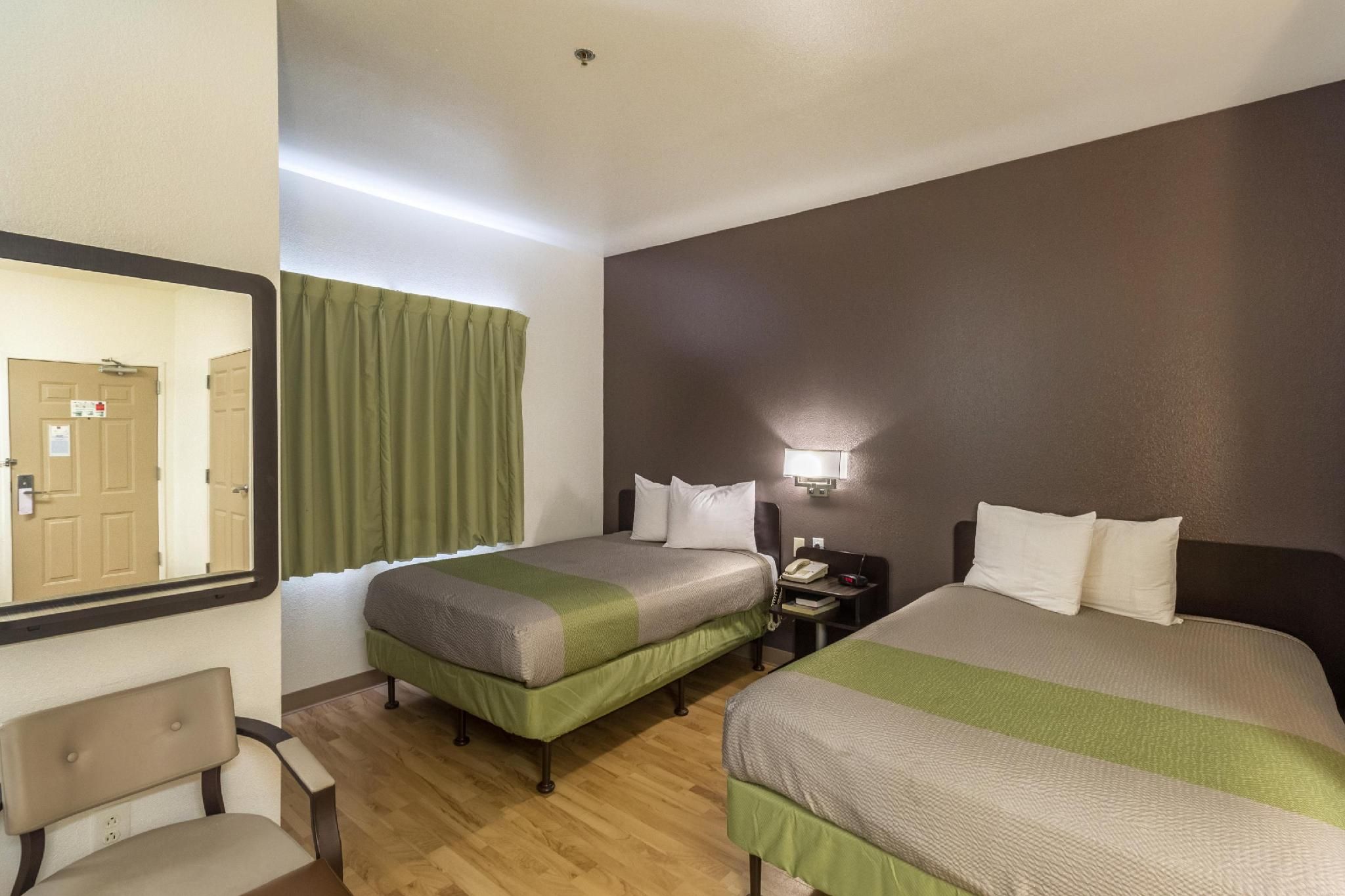 2 FULL BEDS | MOBILITY ACCESSIBLE TUB NSMK