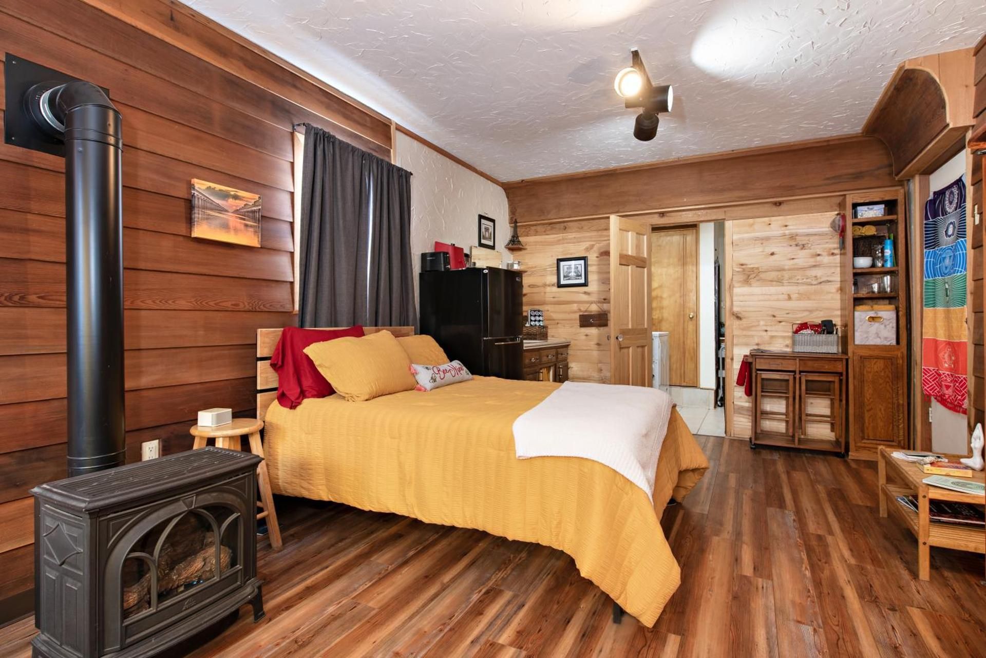 Double or Twin Room with Mountain View
