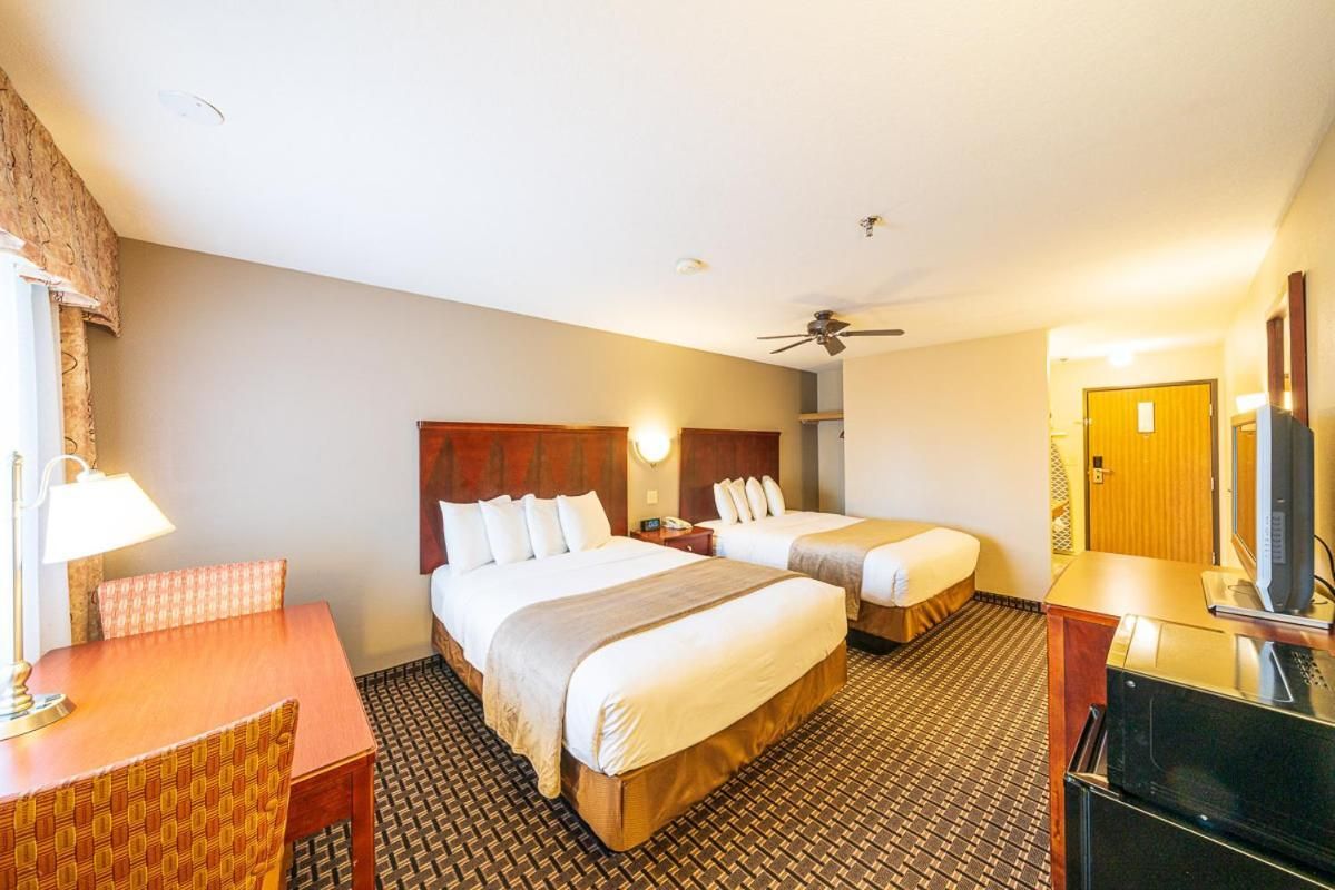 Queen Room with Two Queen Beds