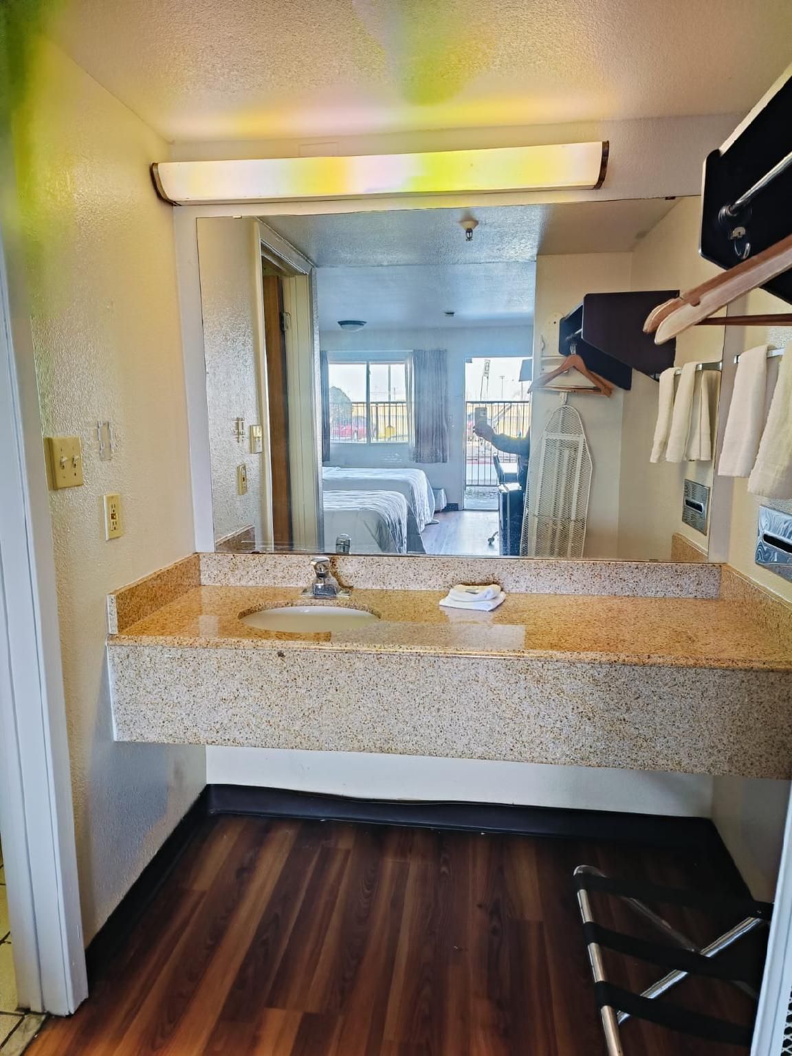 Travelers inn by OYO Wichita Falls 2 Queen Beds Non-Smoking, Accessible 3