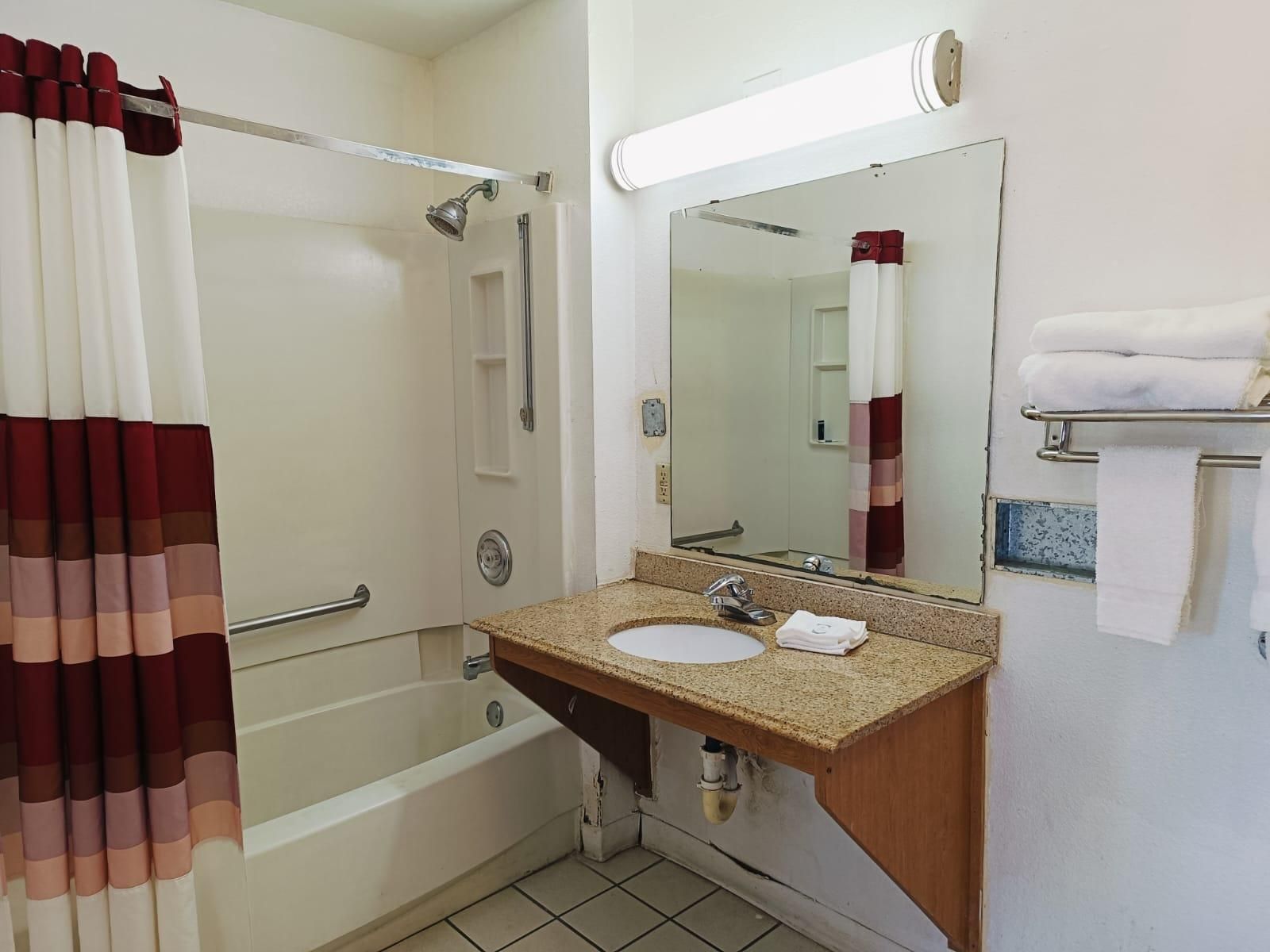 Travelers inn by OYO Wichita Falls 2 Queen Beds Non-Smoking, Accessible 2