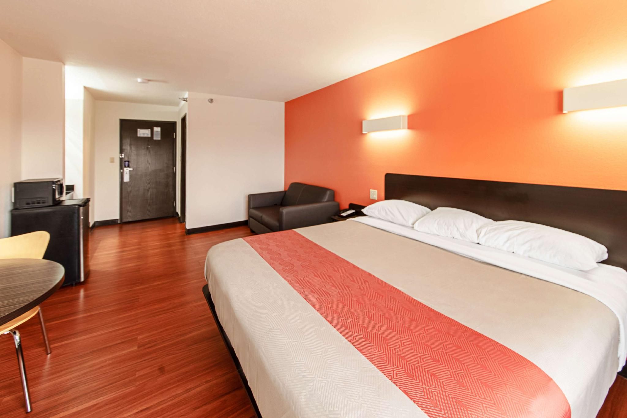 1 KB | Non-Smoking, Micfridge, Sofa-Bed