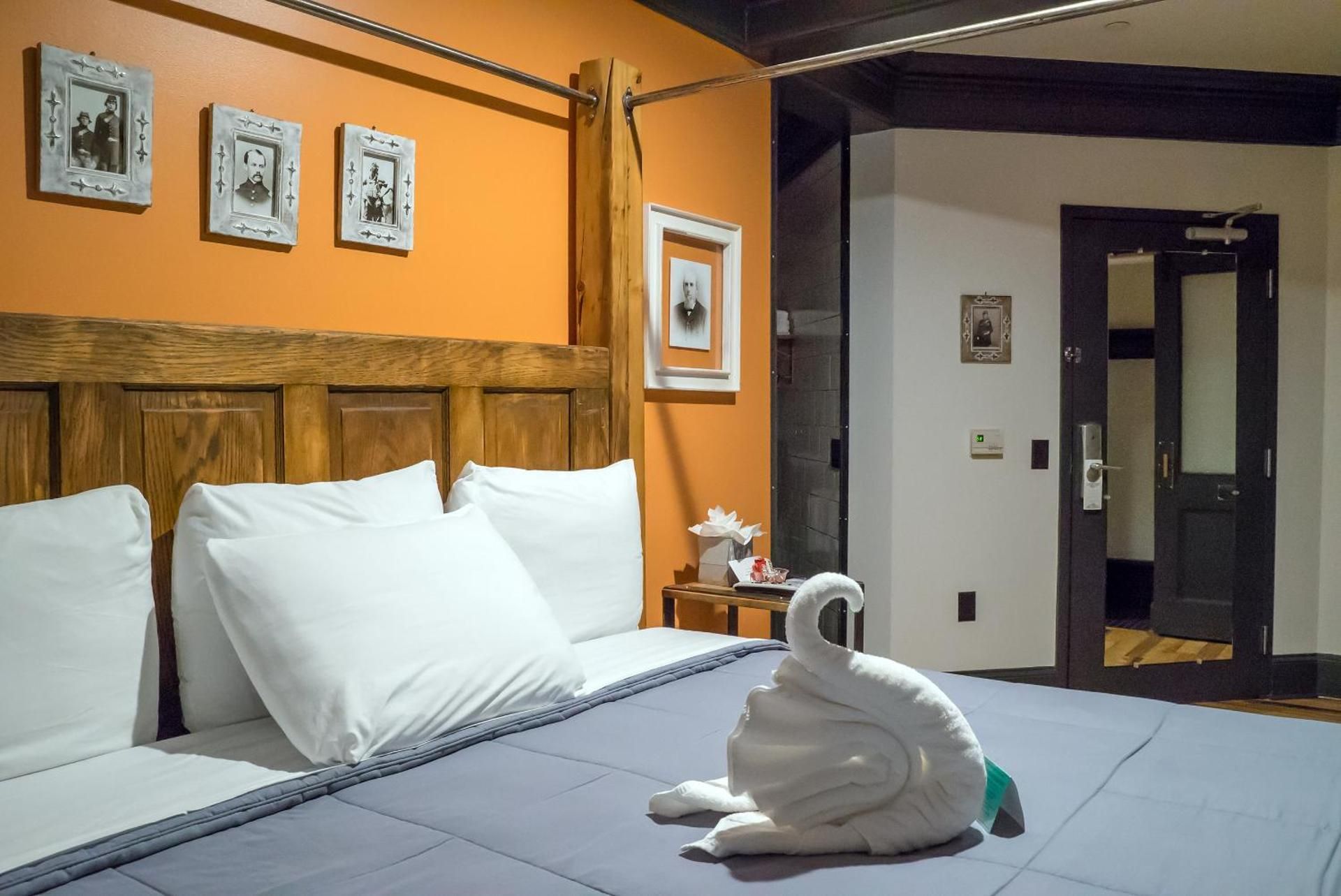 The Soldiers Room (Windowless)