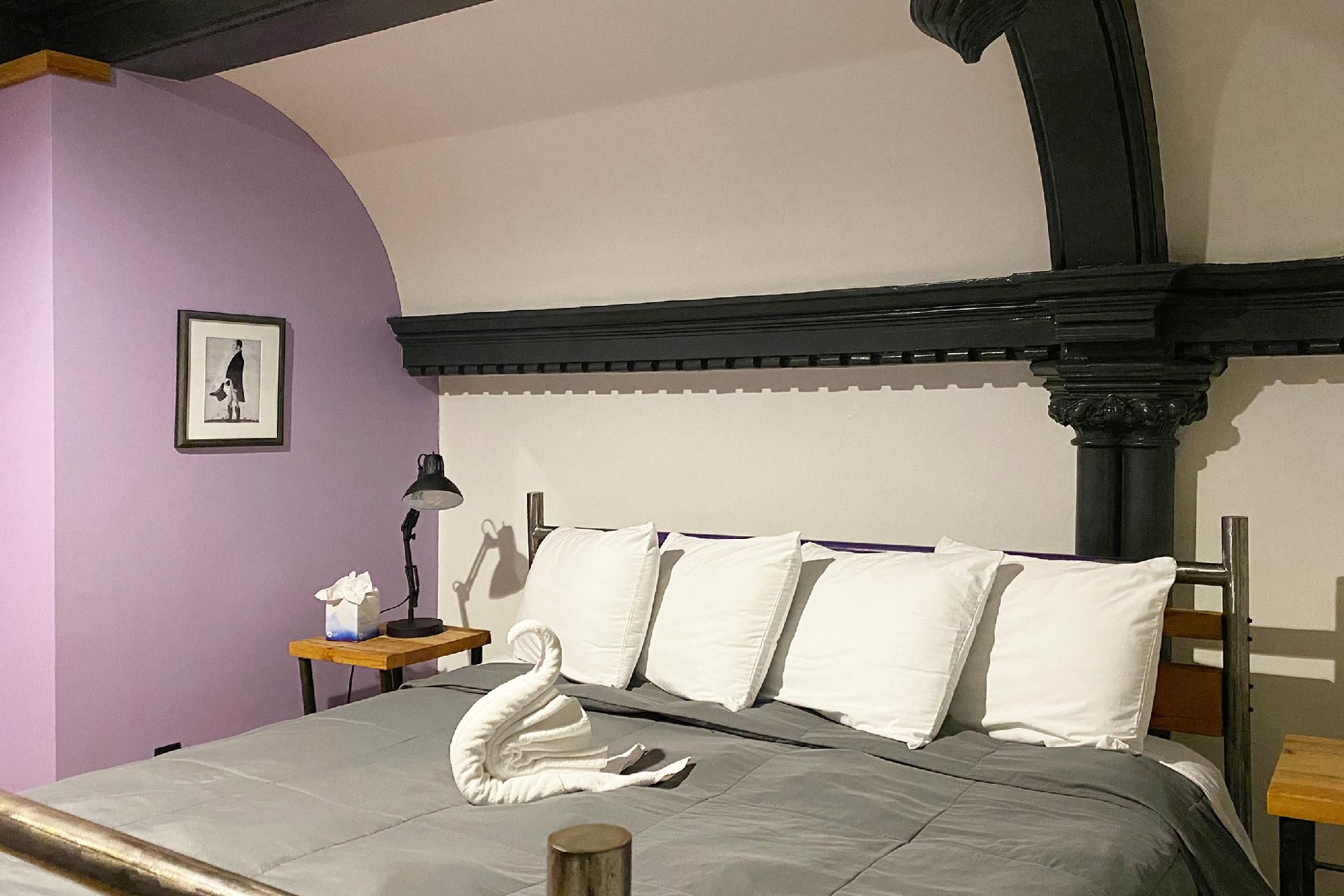 The Ross & Russell Room