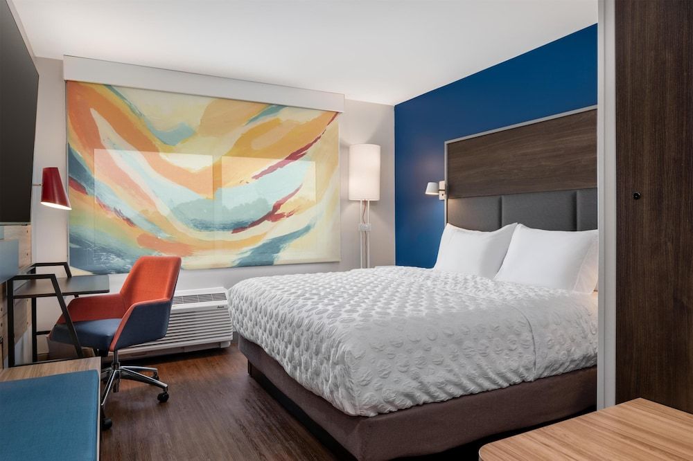 Tru By Hilton Battle Creek Room, 1 King Bed 5