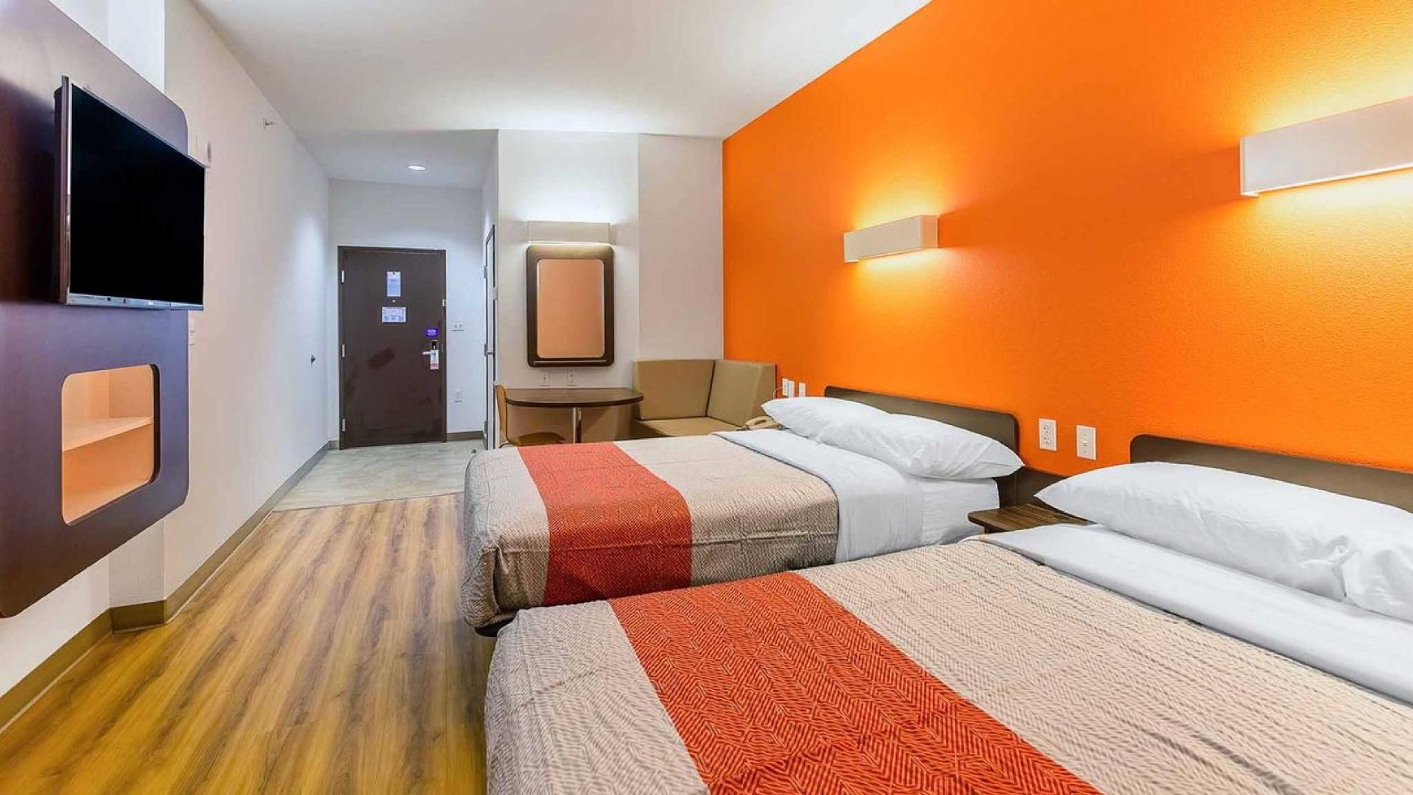 2 Full Beds | Kitchen