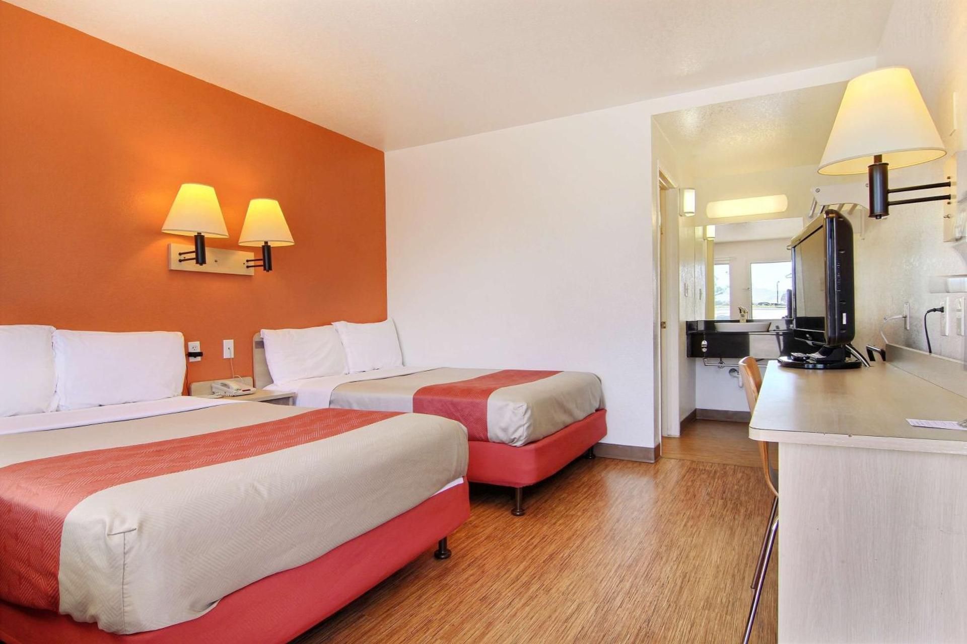 Classic Quadruple Room
