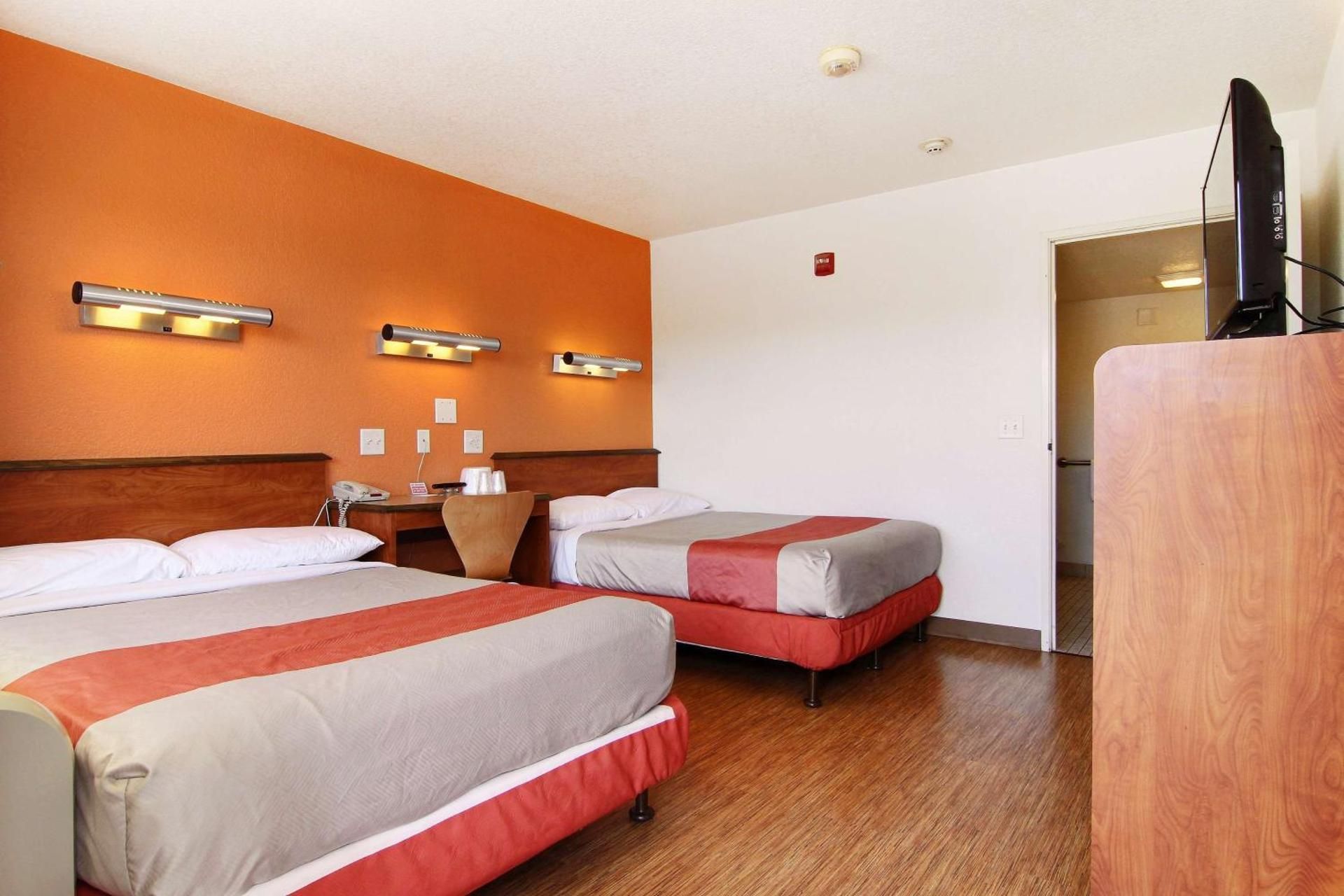 Classic Quadruple Room