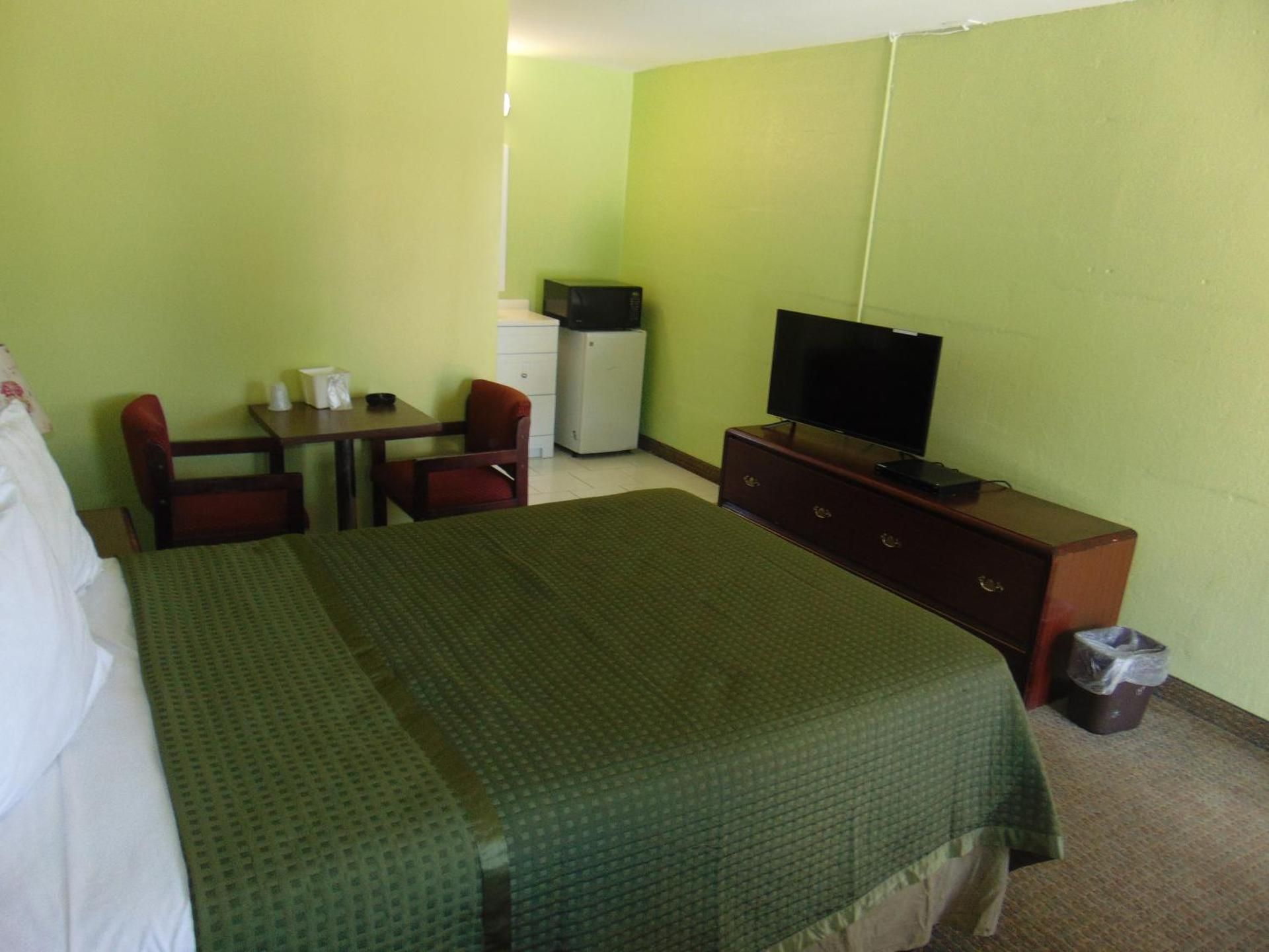 Economy Twin Room