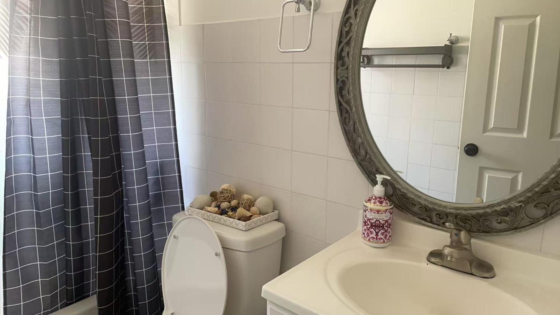 Queen Room with Shared Bathroom