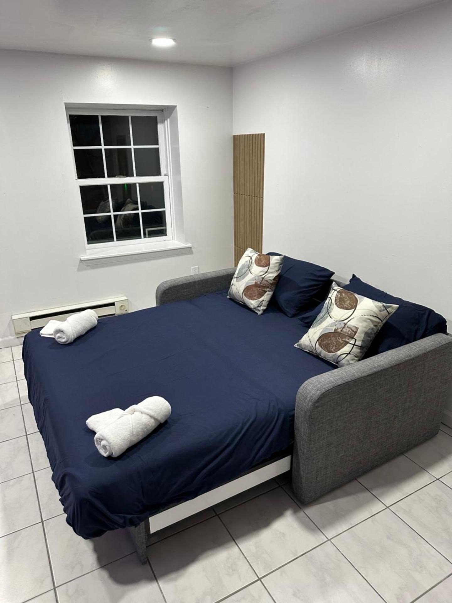 Deluxe Studio