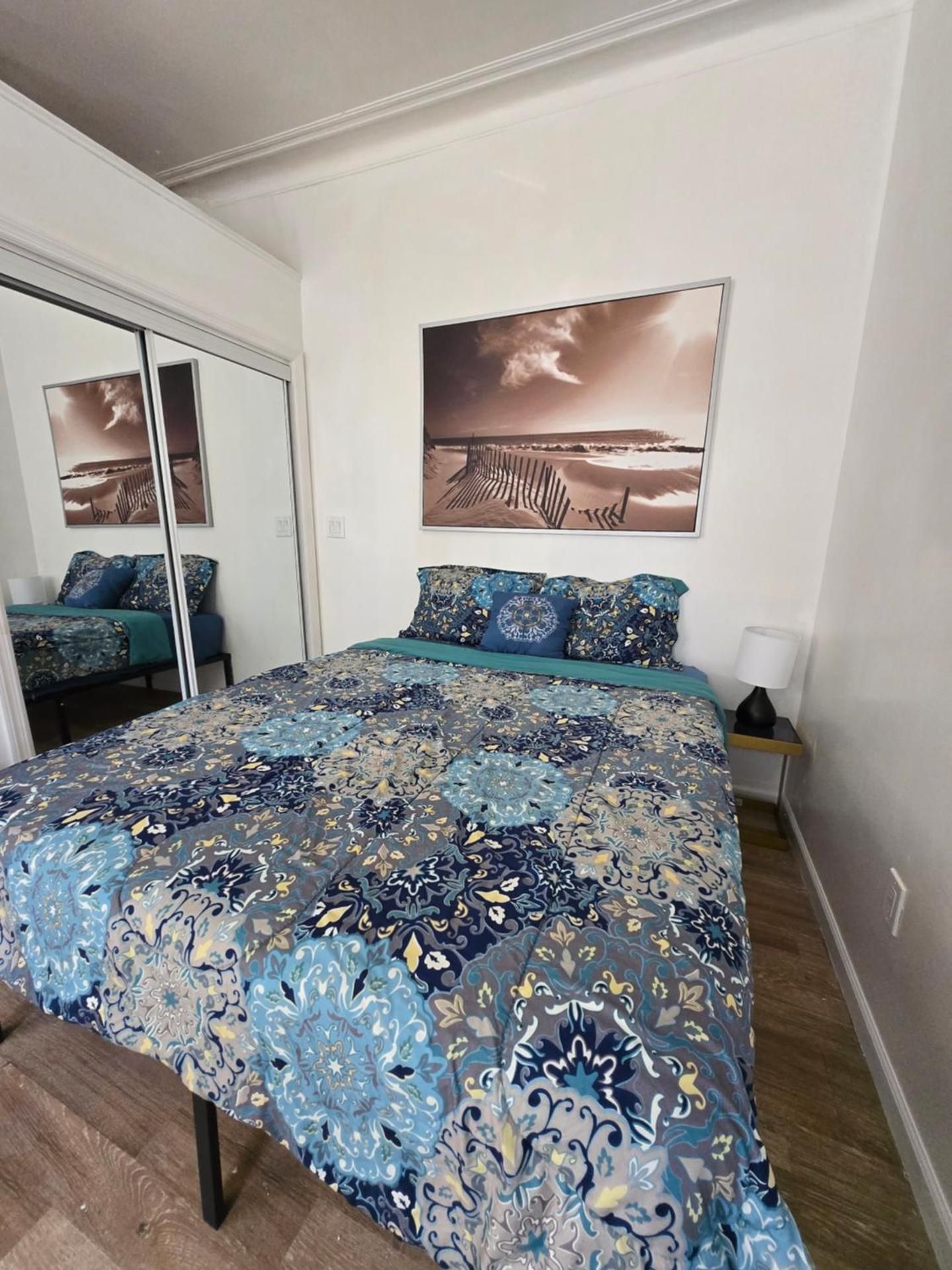 Deluxe Queen Room