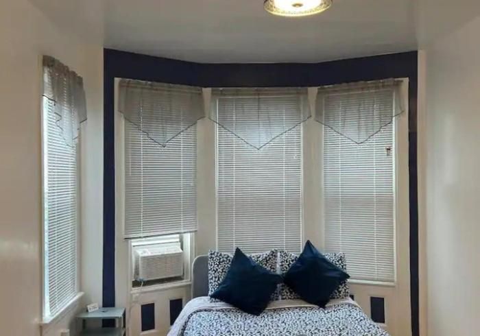 Hudson Guest House Large Double Room