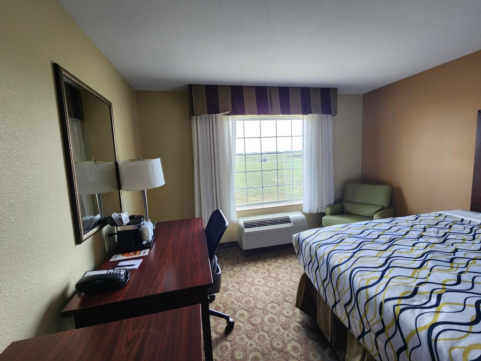 Queen Room