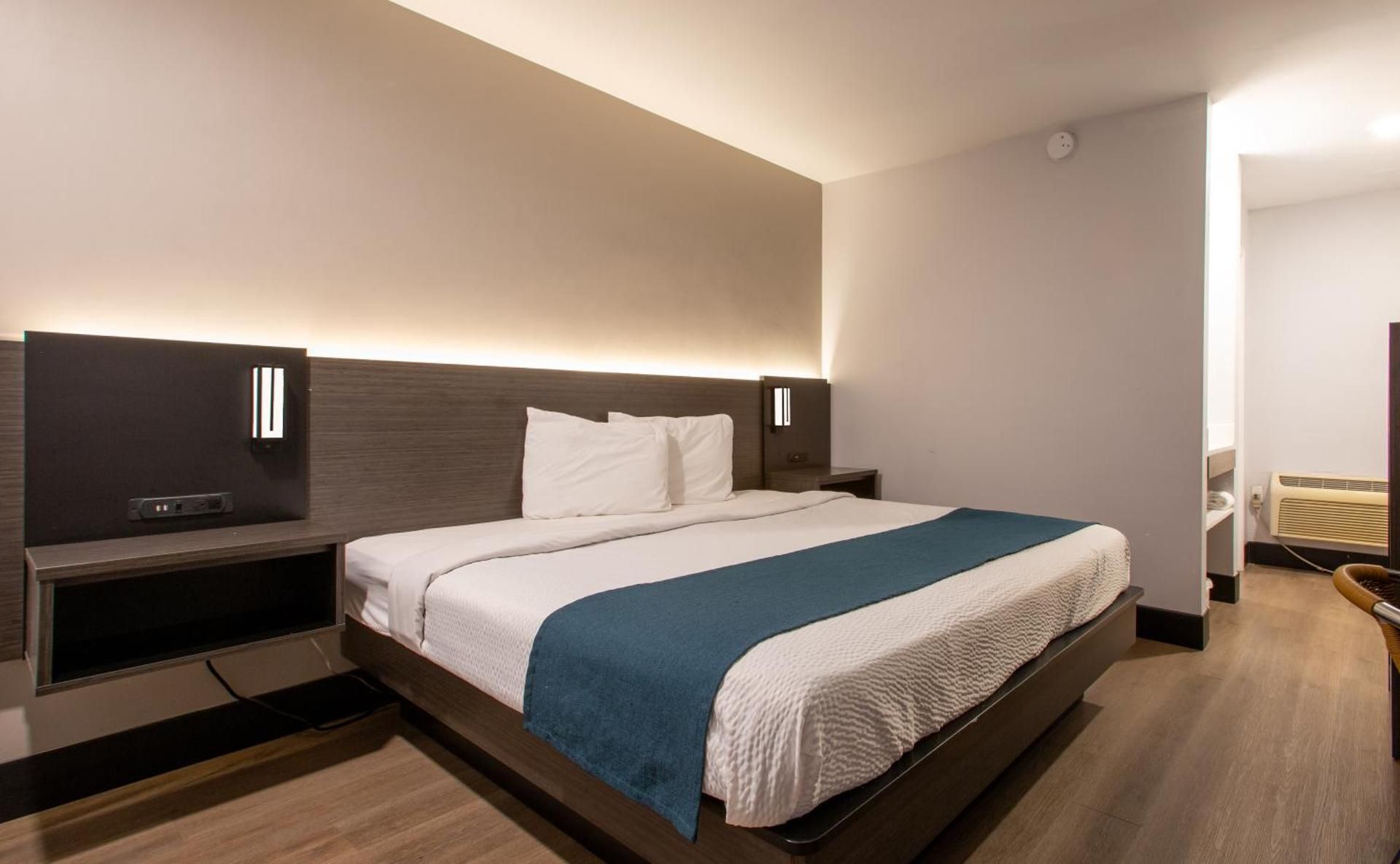 King Room - Non-Smoking