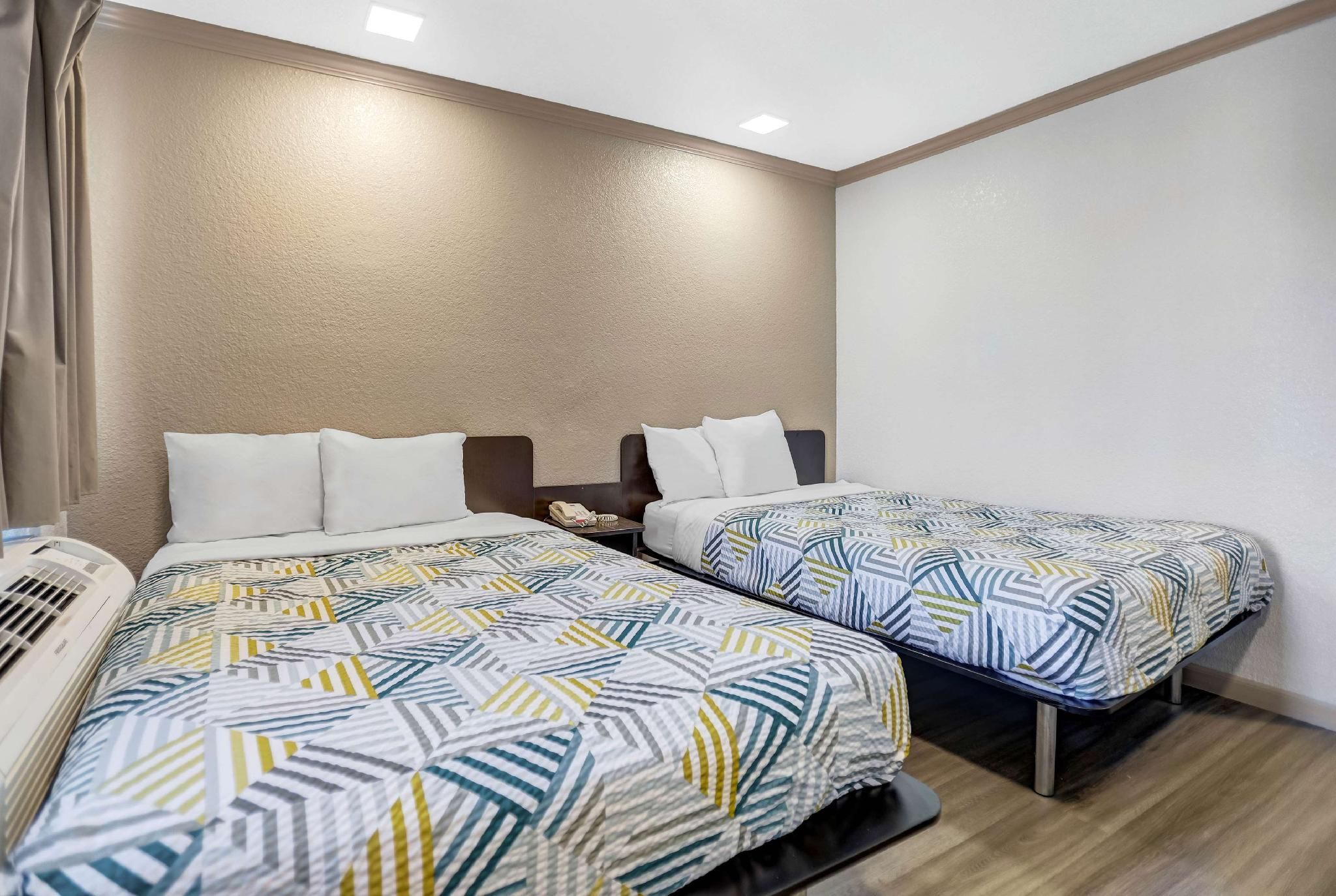 2 Full Beds | Non-Smoking