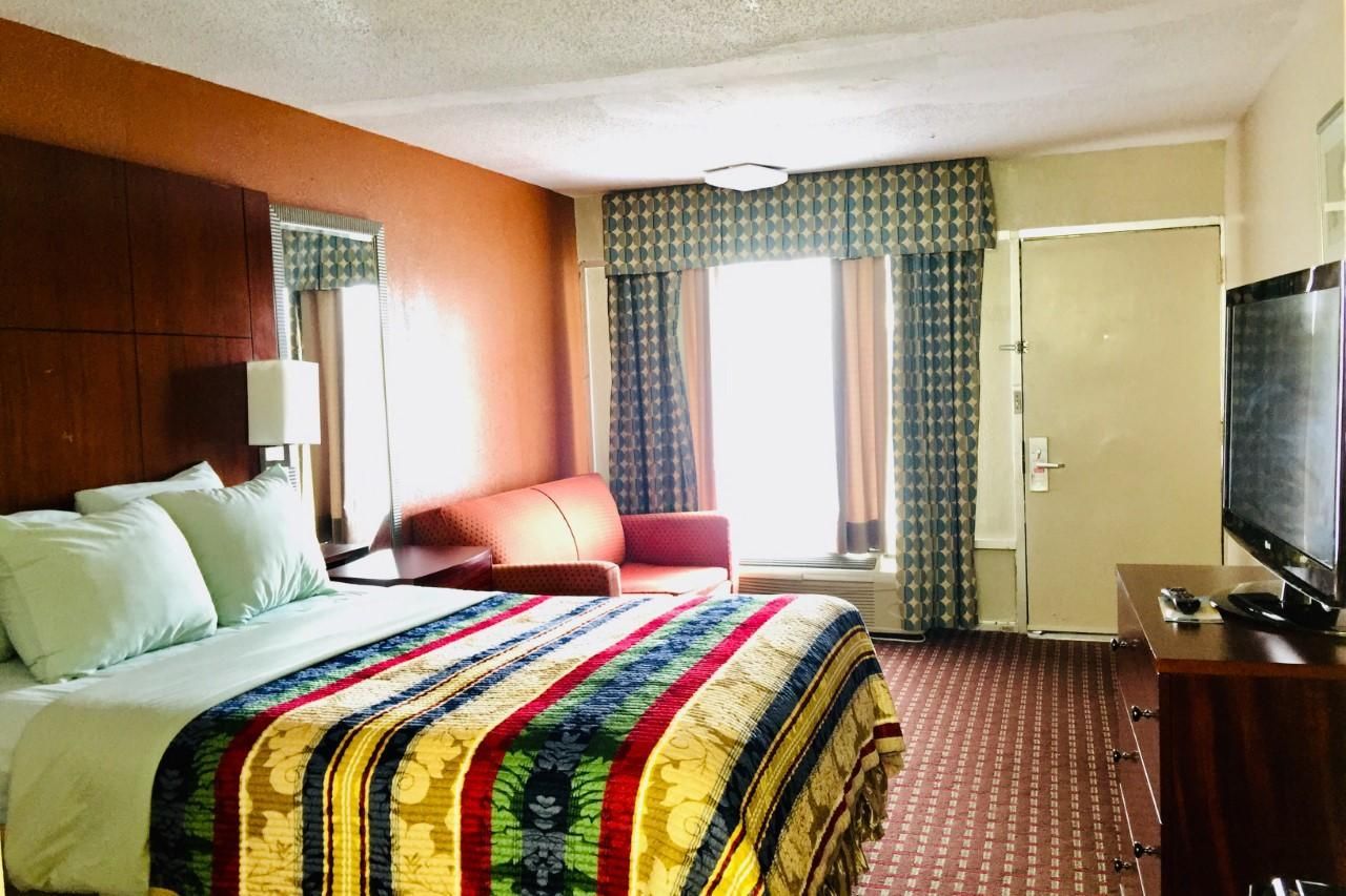 Americas Best Value Inn Blytheville Double Room with Two Double Beds