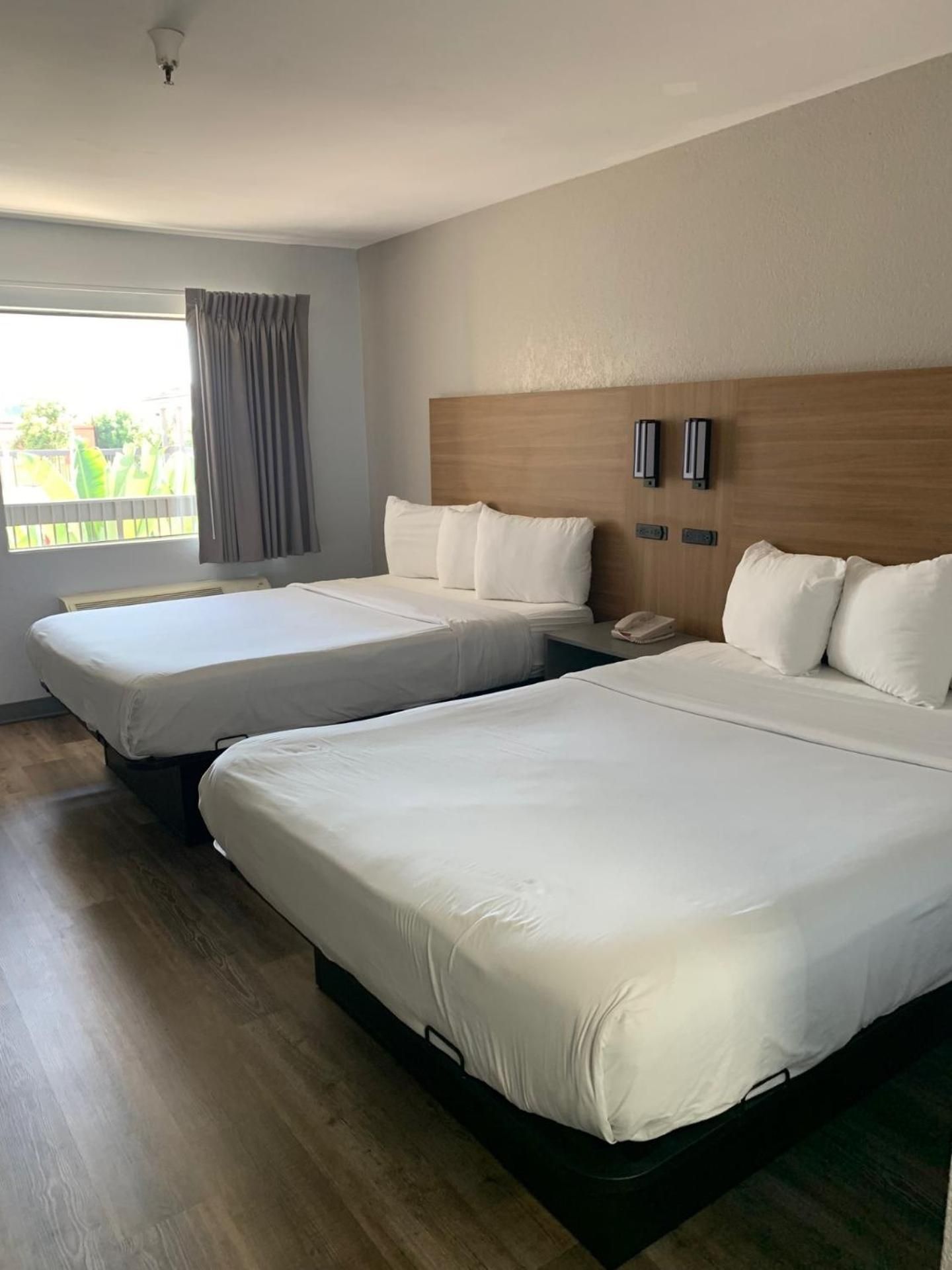 Queen Room with Two Queen Beds - Disability Access - Non-Smoking