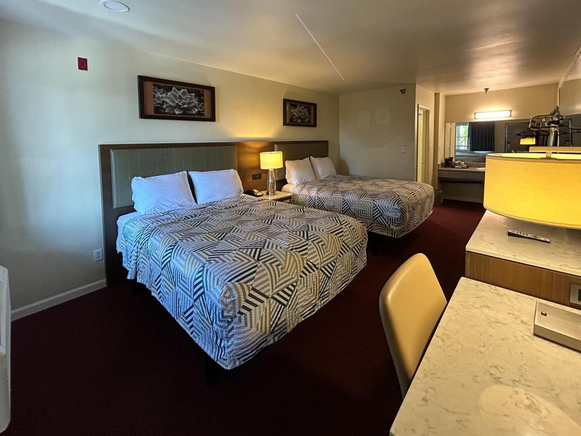 Queen Room with Two Queen Beds - Smoking
