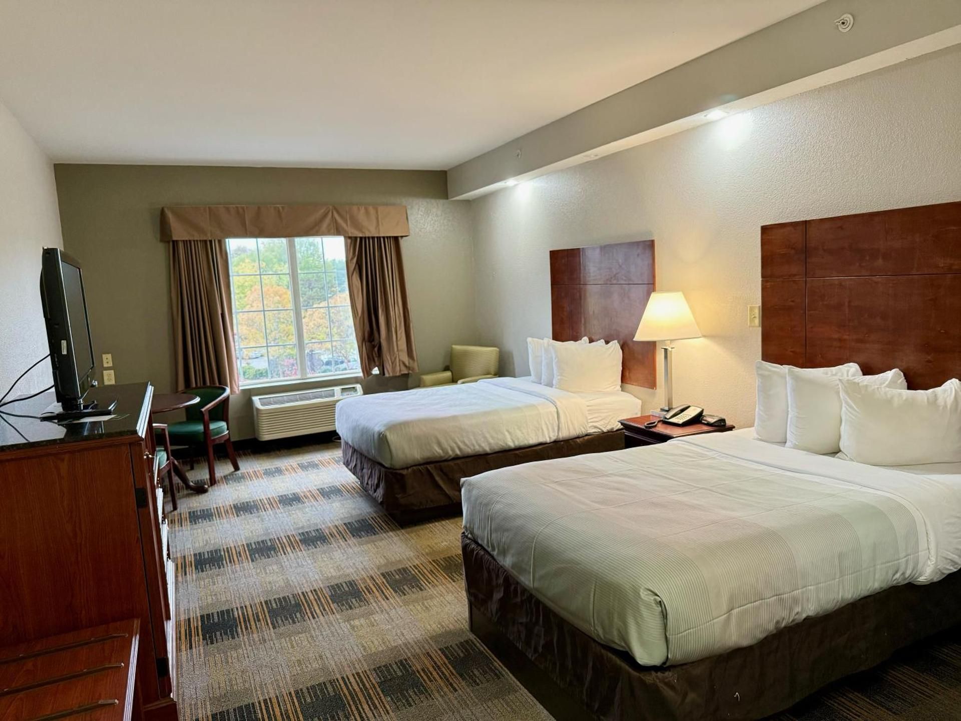 Double Room with Two Double Beds - Accessible/Non-Smoking