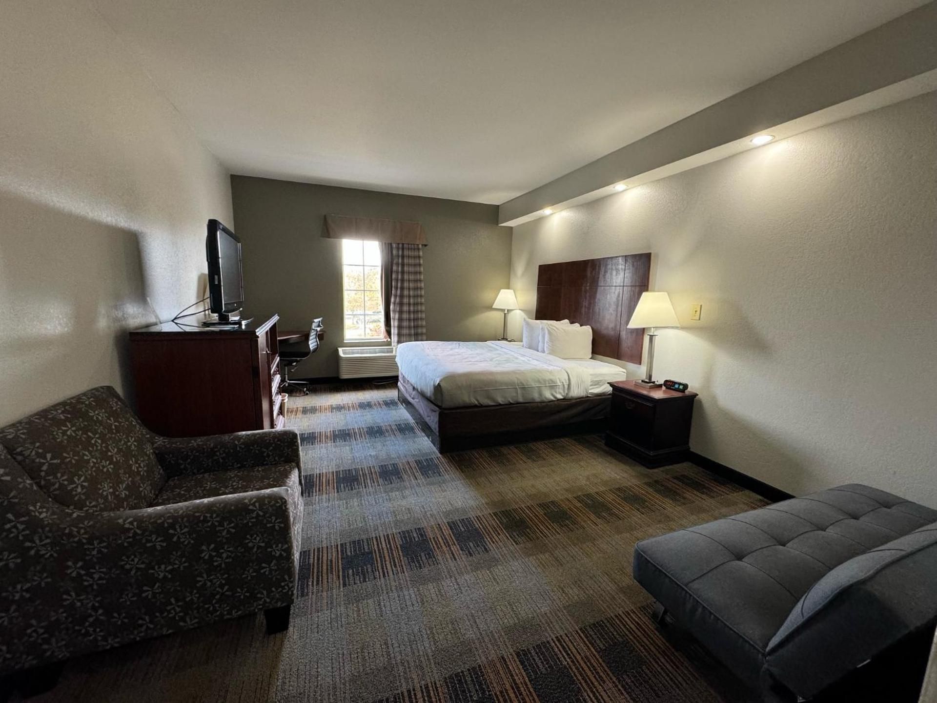 King Room - Accessible/Non-Smoking