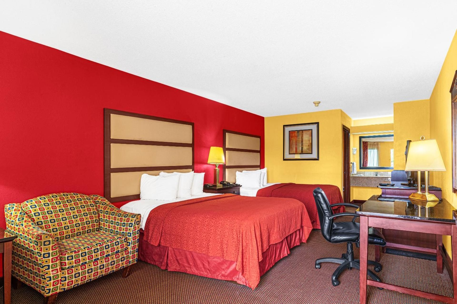 Deluxe Queen Room with Two Queen Beds - Non-Smoking
