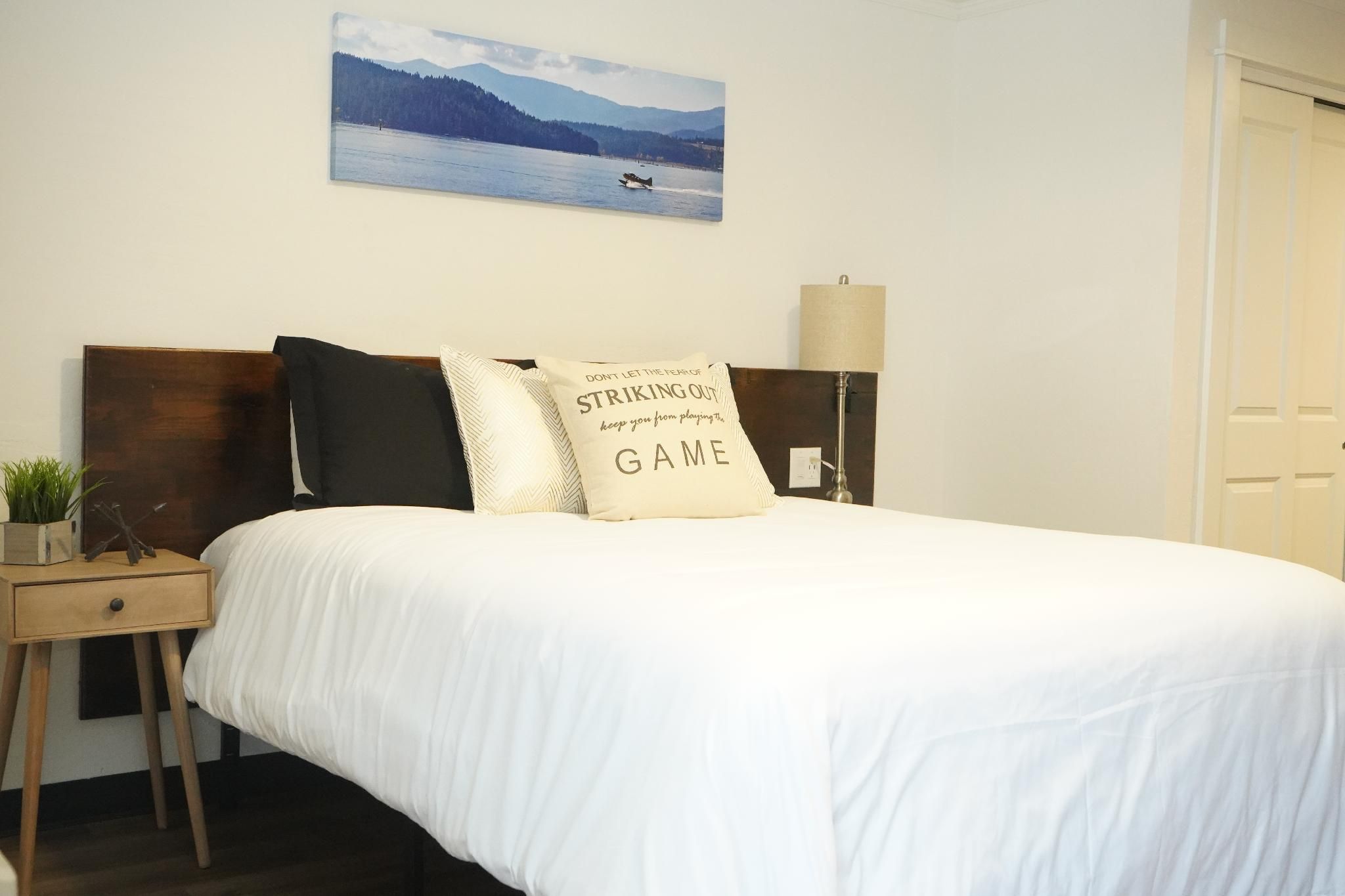 Suite-Modern-Private Bathroom-City View