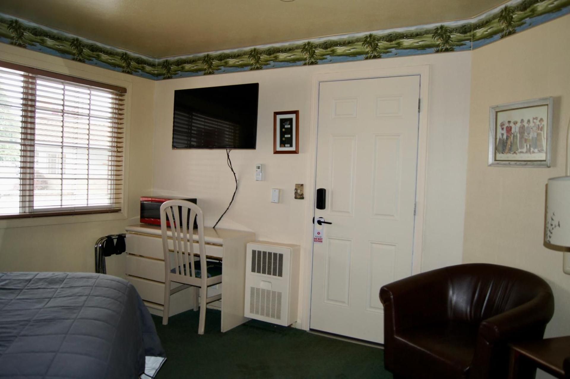Queen Room
