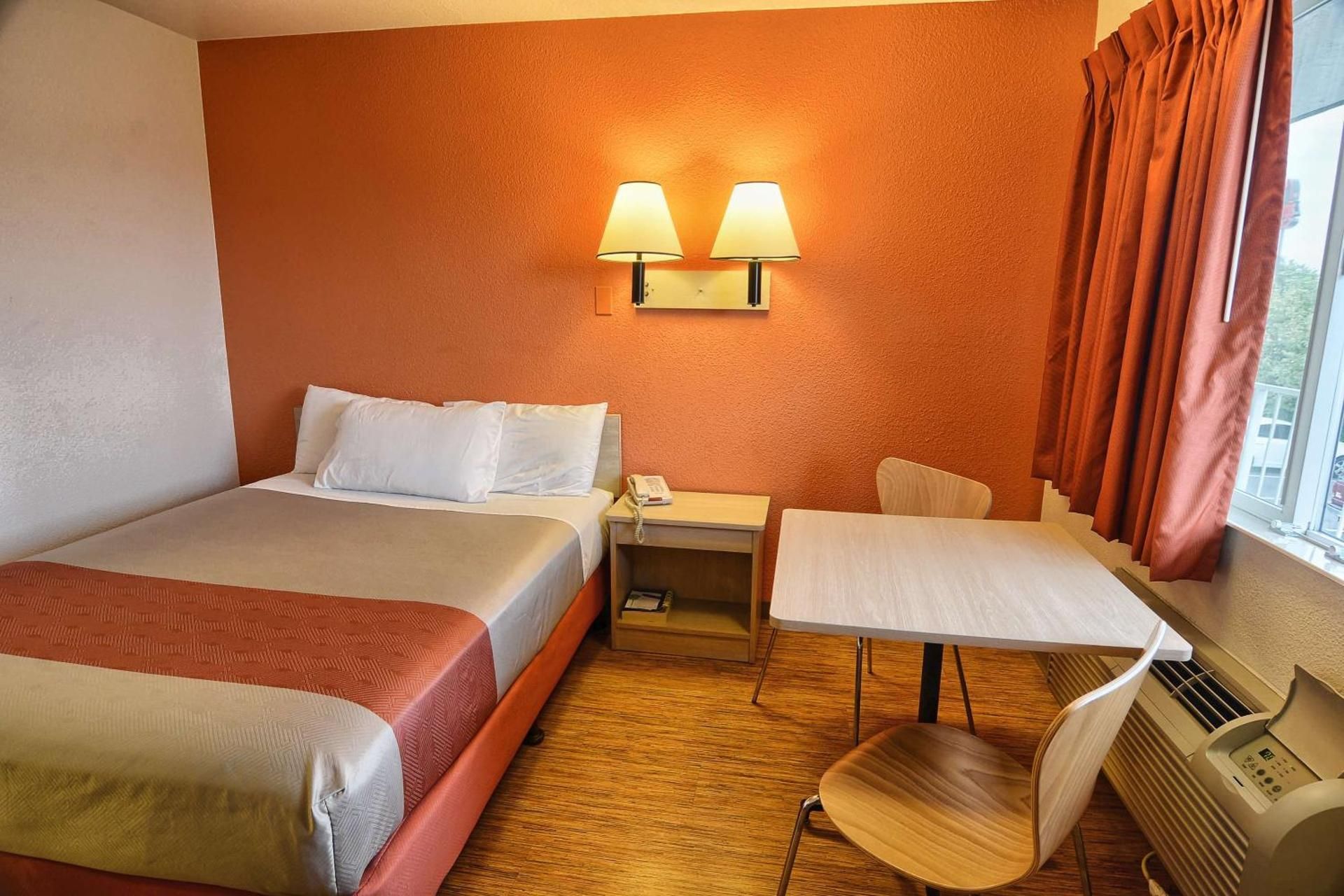 Double Room - Disability Access - Non-Smoking