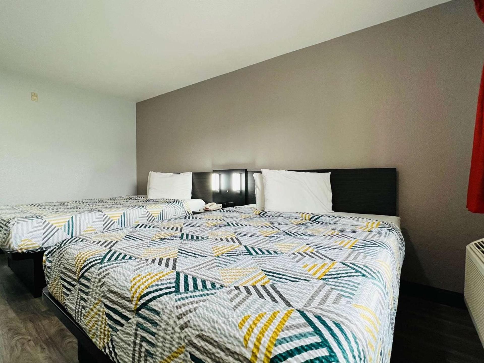 Deluxe Queen Room with Two Queen Beds
