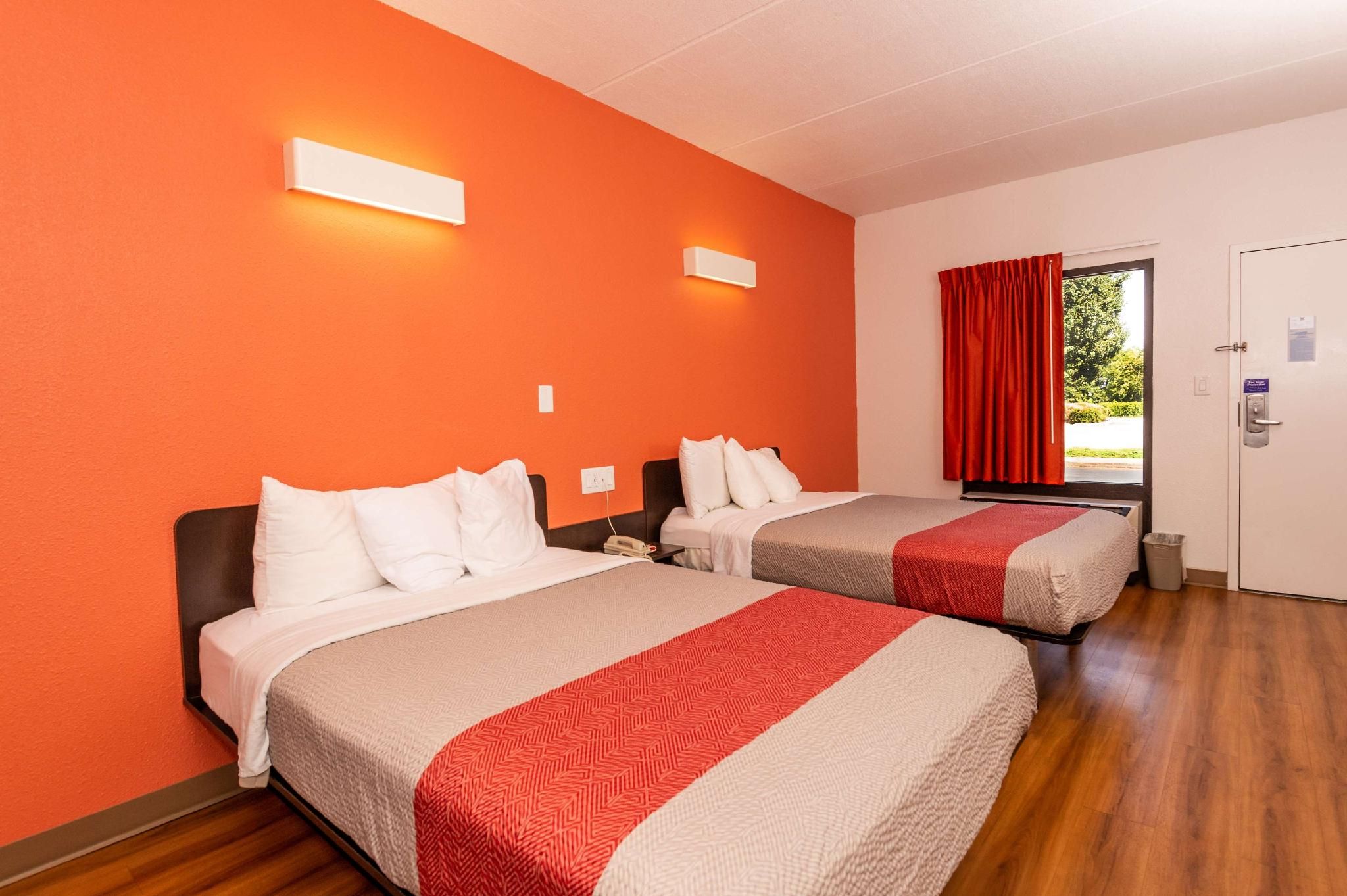 2 FULL BEDS | MICFRIDGE, NON-SMOKING