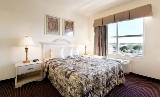 Queen Suite