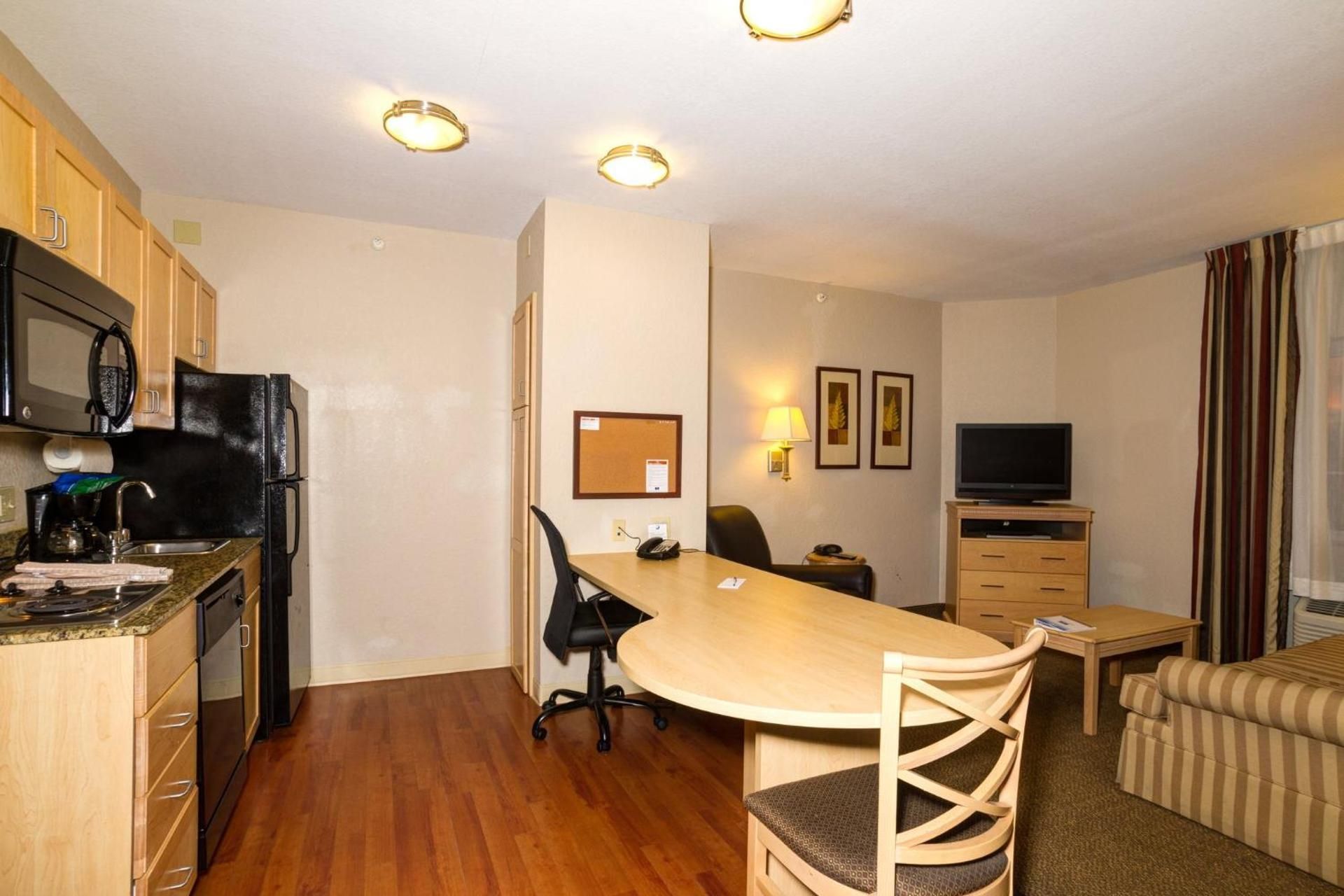 One-Bedroom Suite - Disability Access/Non-Smoking