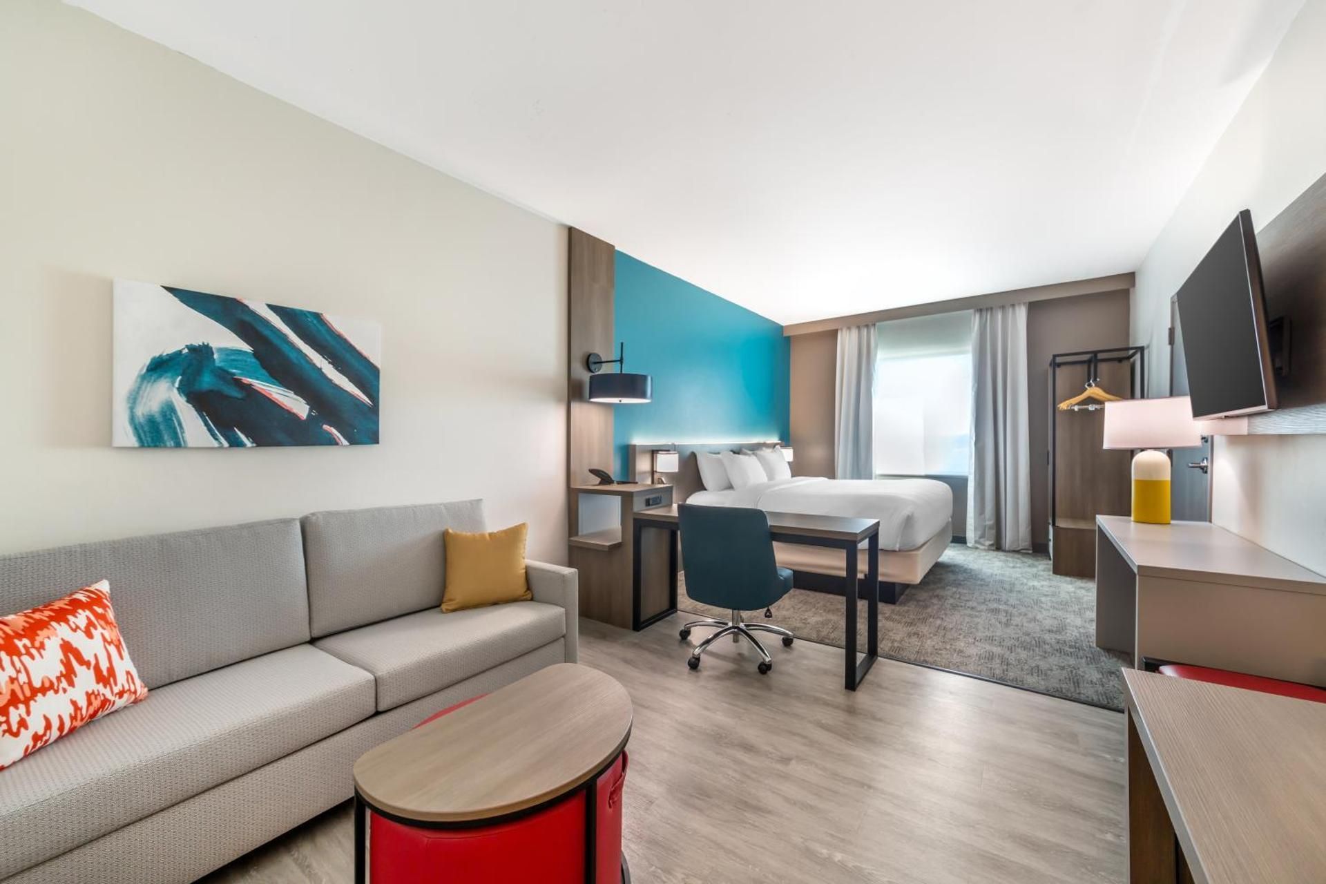 One Room King Suite with Sofa bed - Non Smoking
