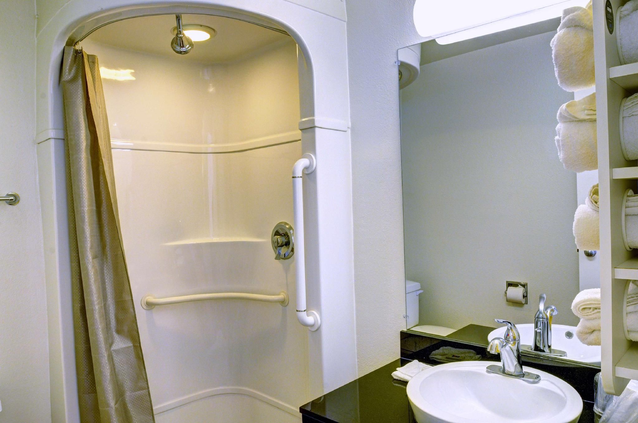 Motel 6 Slidell, LA - New Orleans 1 Queen Bed | Non-Smoking 3