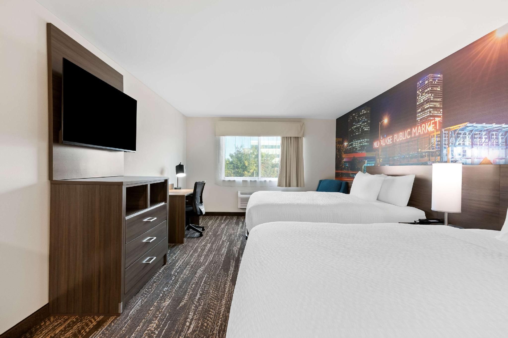 2 Queen Beds Deluxe Room