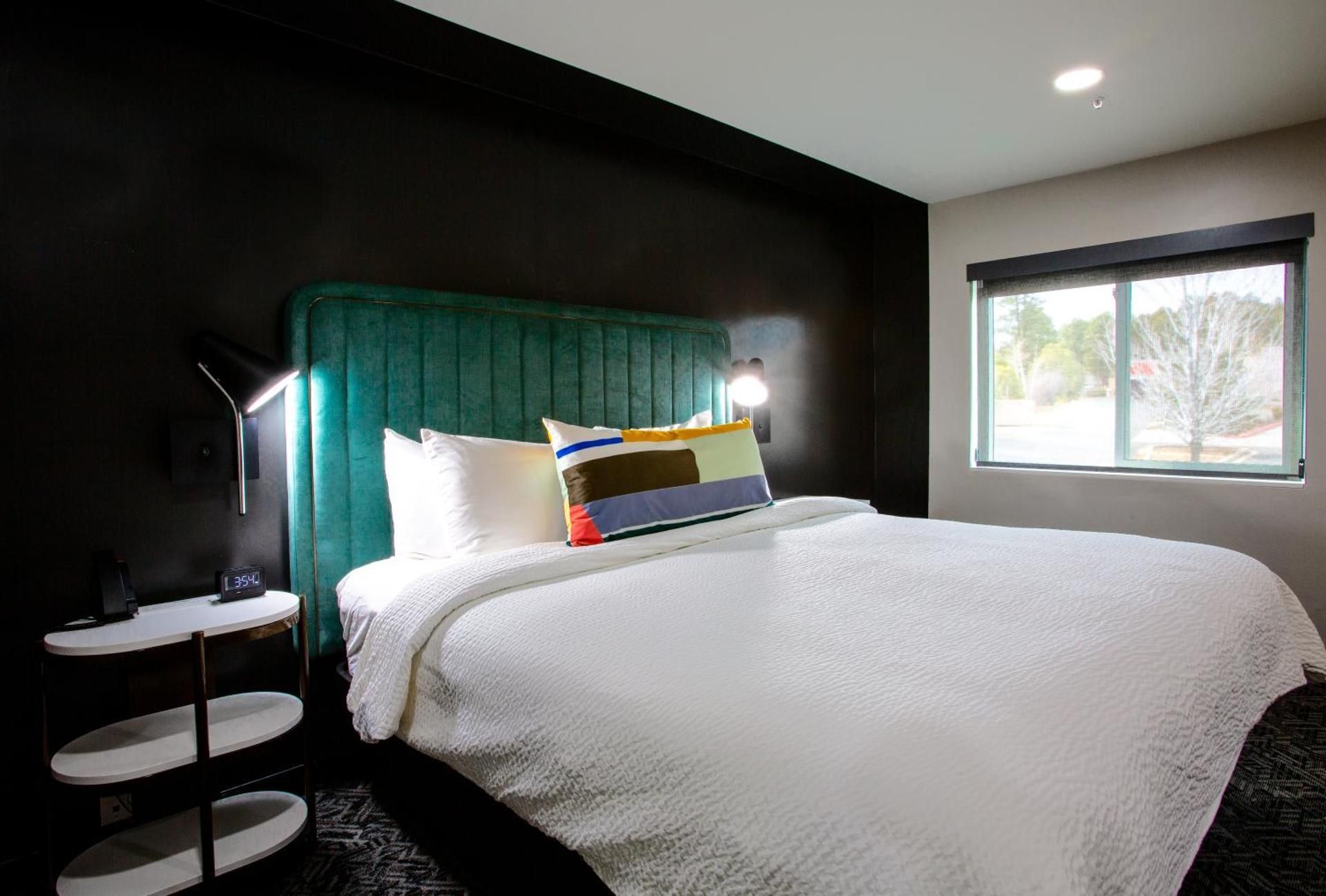 King Suite with Bath and Shower