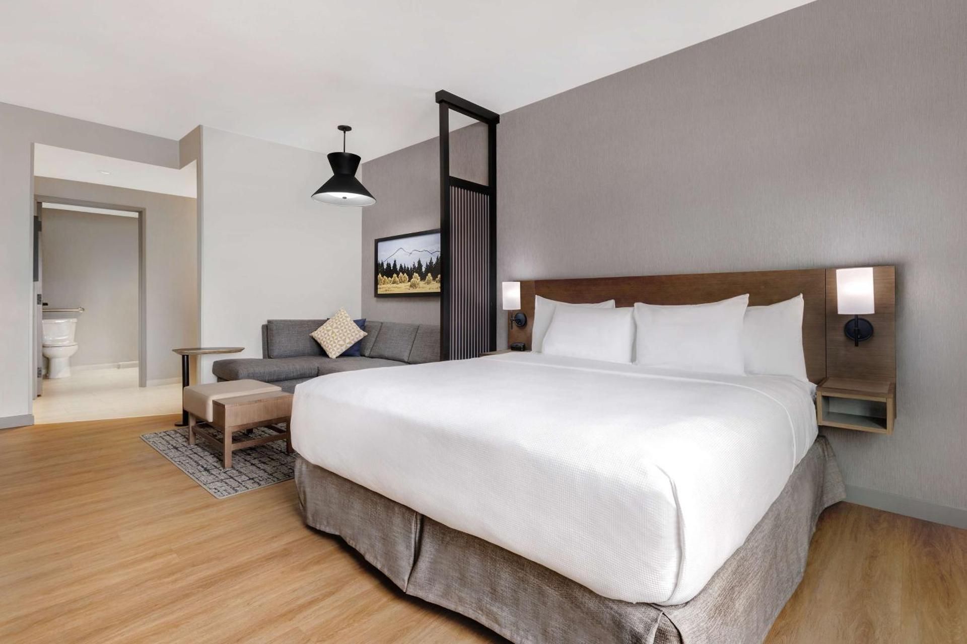 King Room with Sofa Bed and Accessible Tub