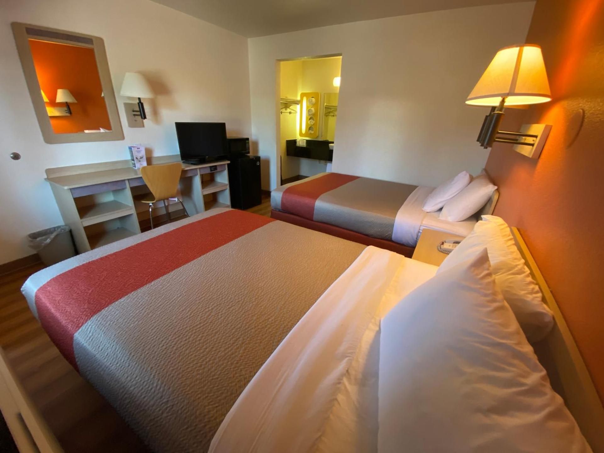 Room with Two Double Beds - Smoking